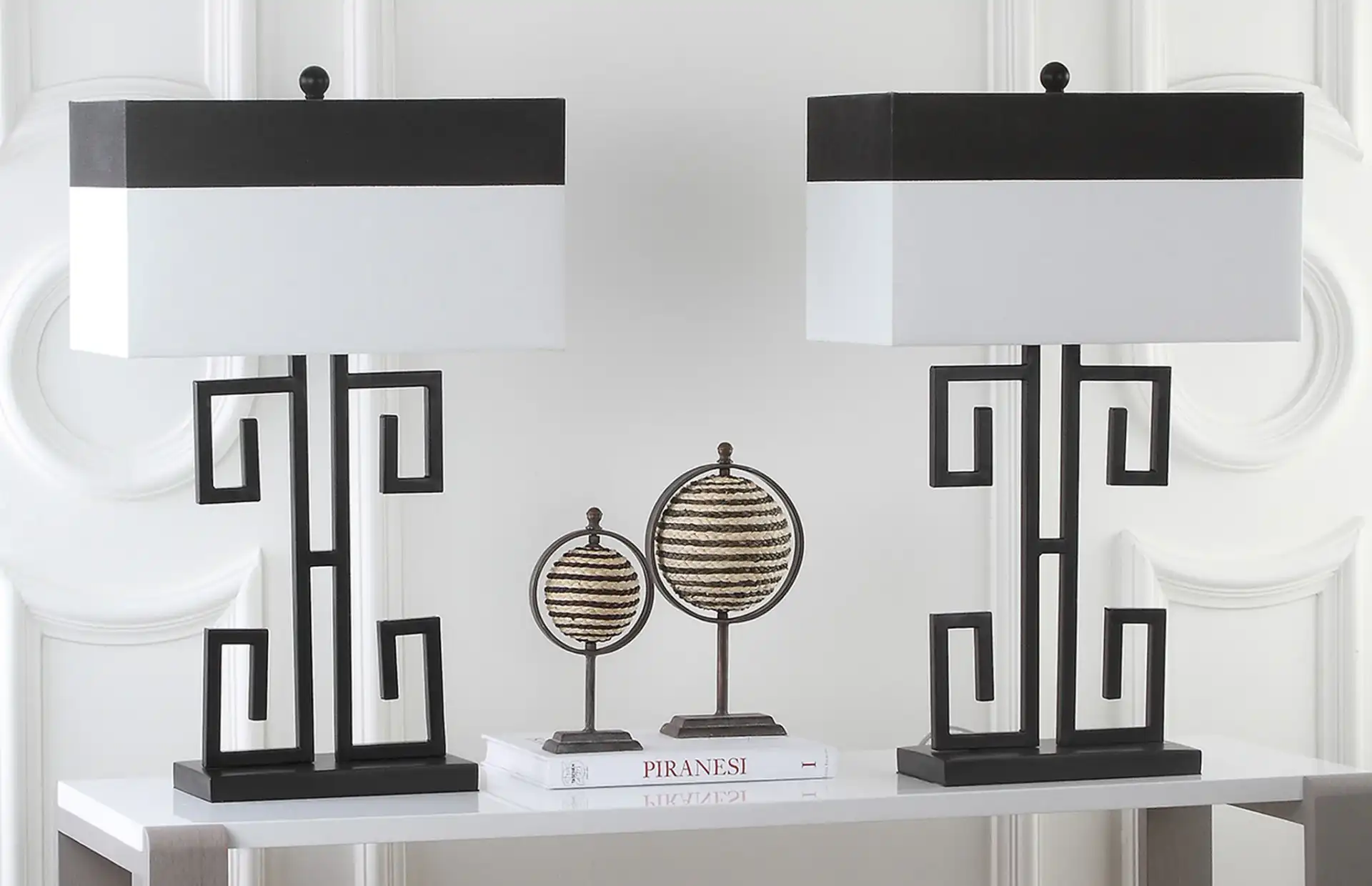 Greek Key Table Lamp (Set of 2) in Black, detail view