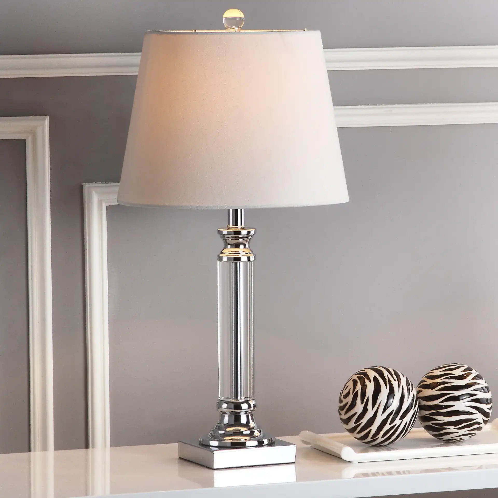 Zara Crystal Table Lamp (Set Of 2) in Clear in a styled room