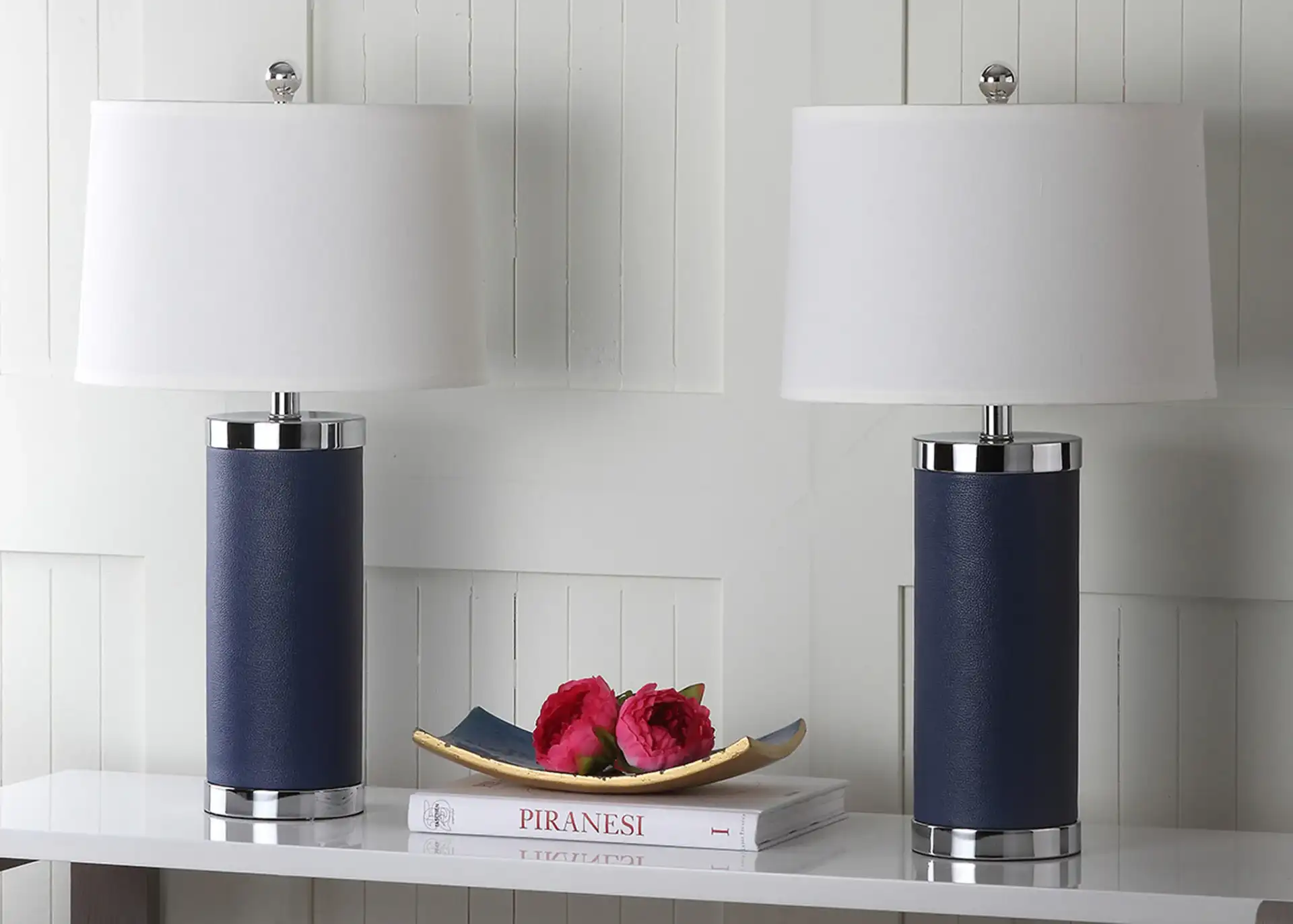 Leather Column Table Lamp (Set of 2) in Navy Blue, detail view