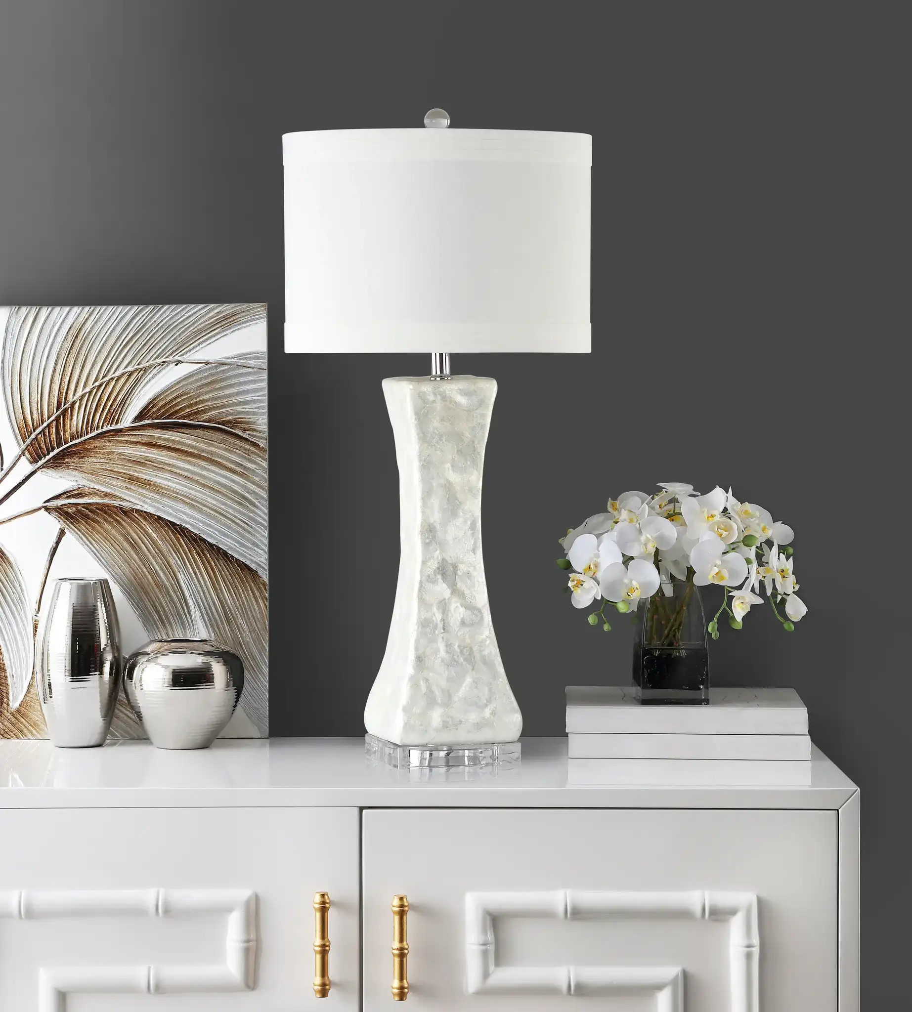 Shelley Concave Table Lamp in White, detail view