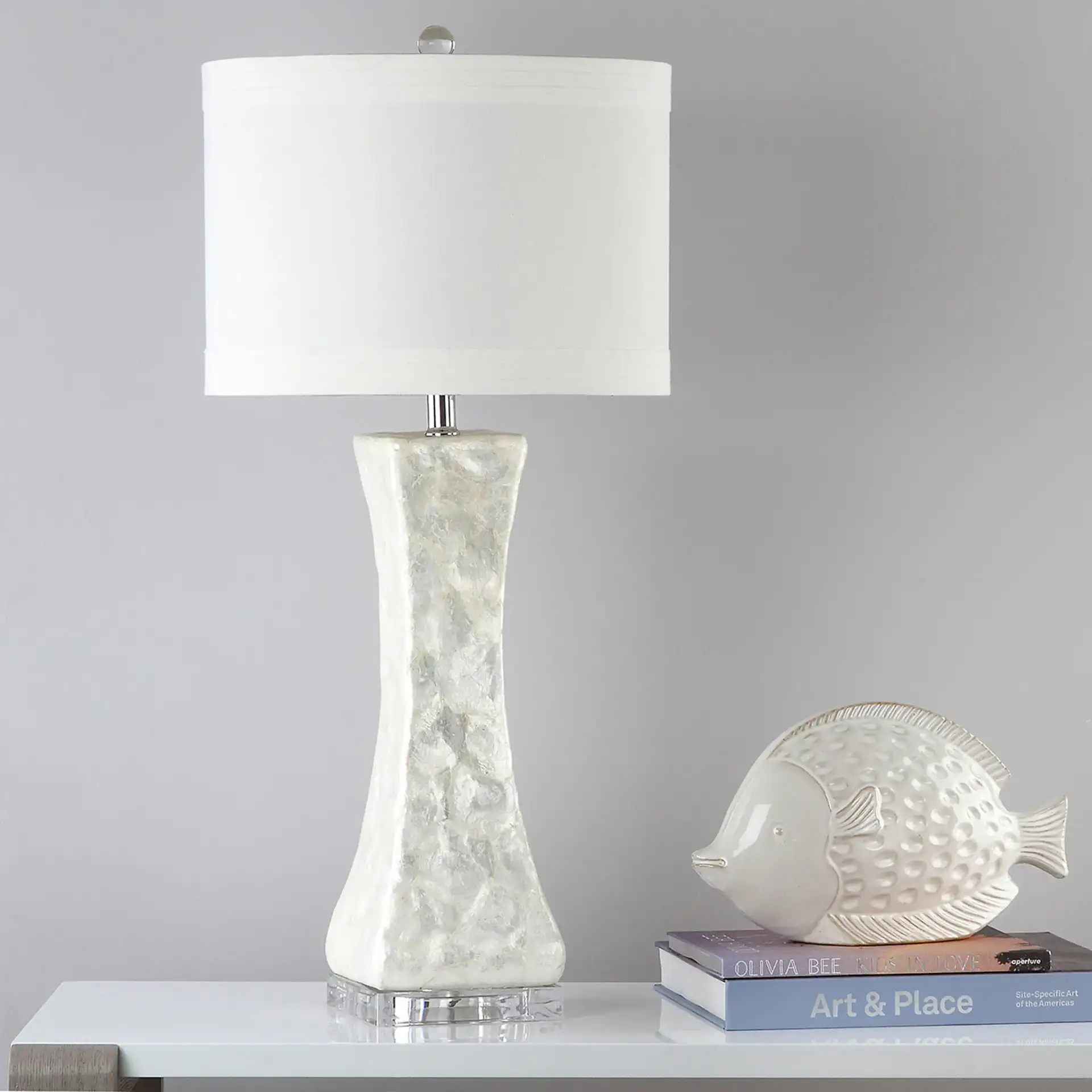 Shelley Concave Table Lamp in White, detail view