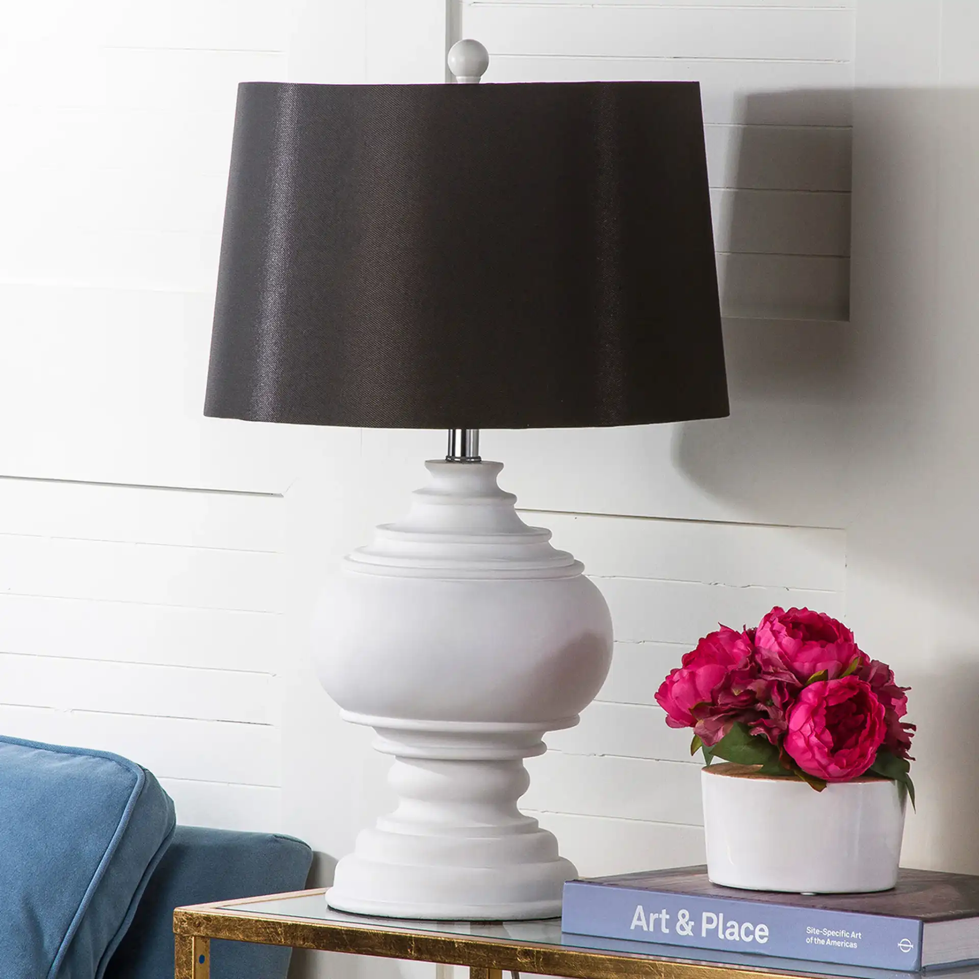 Callaway Table Lamp in Cream / Black, detail view