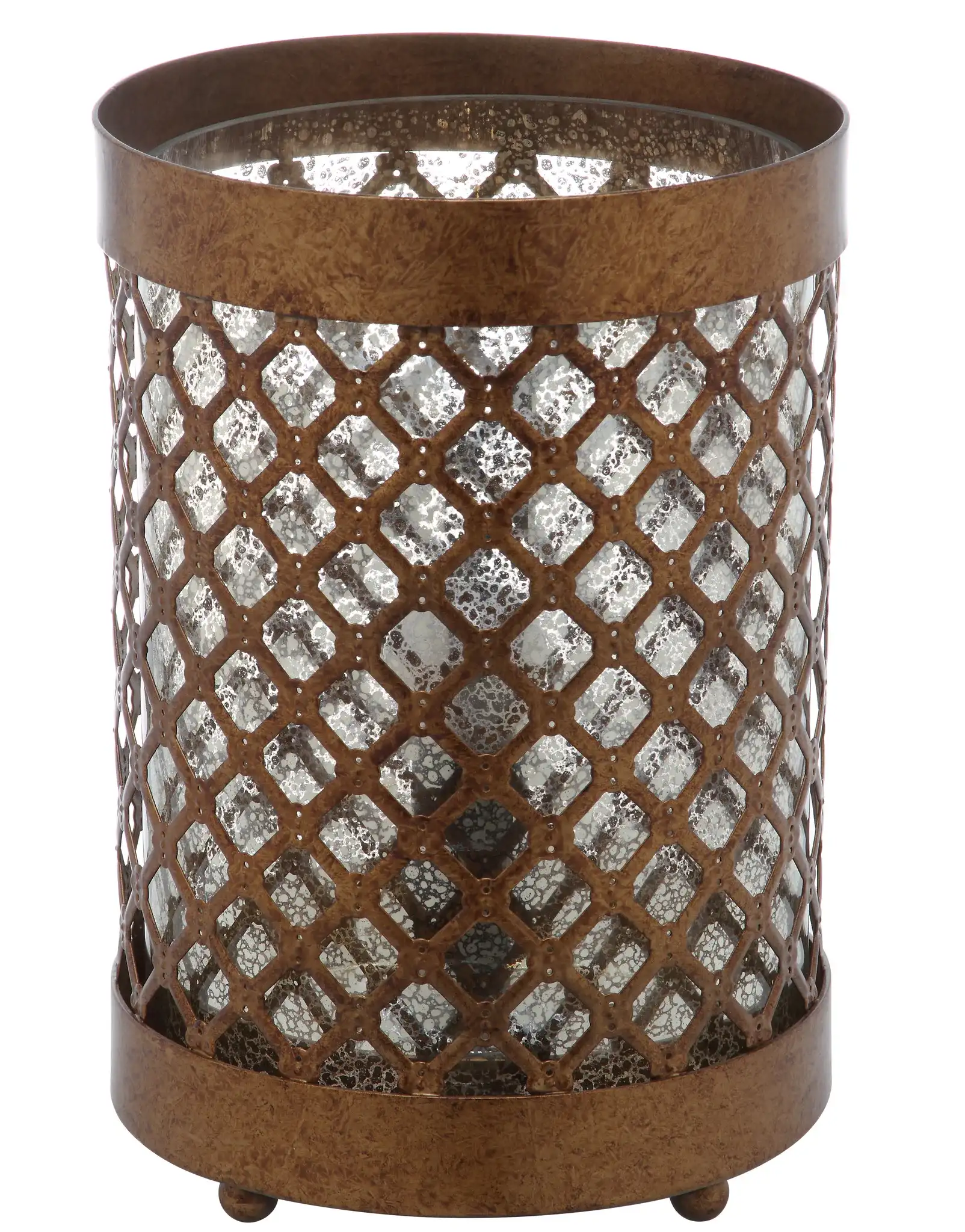 Borden Hurricane Lamp (Set of 2) in Gold, detail view