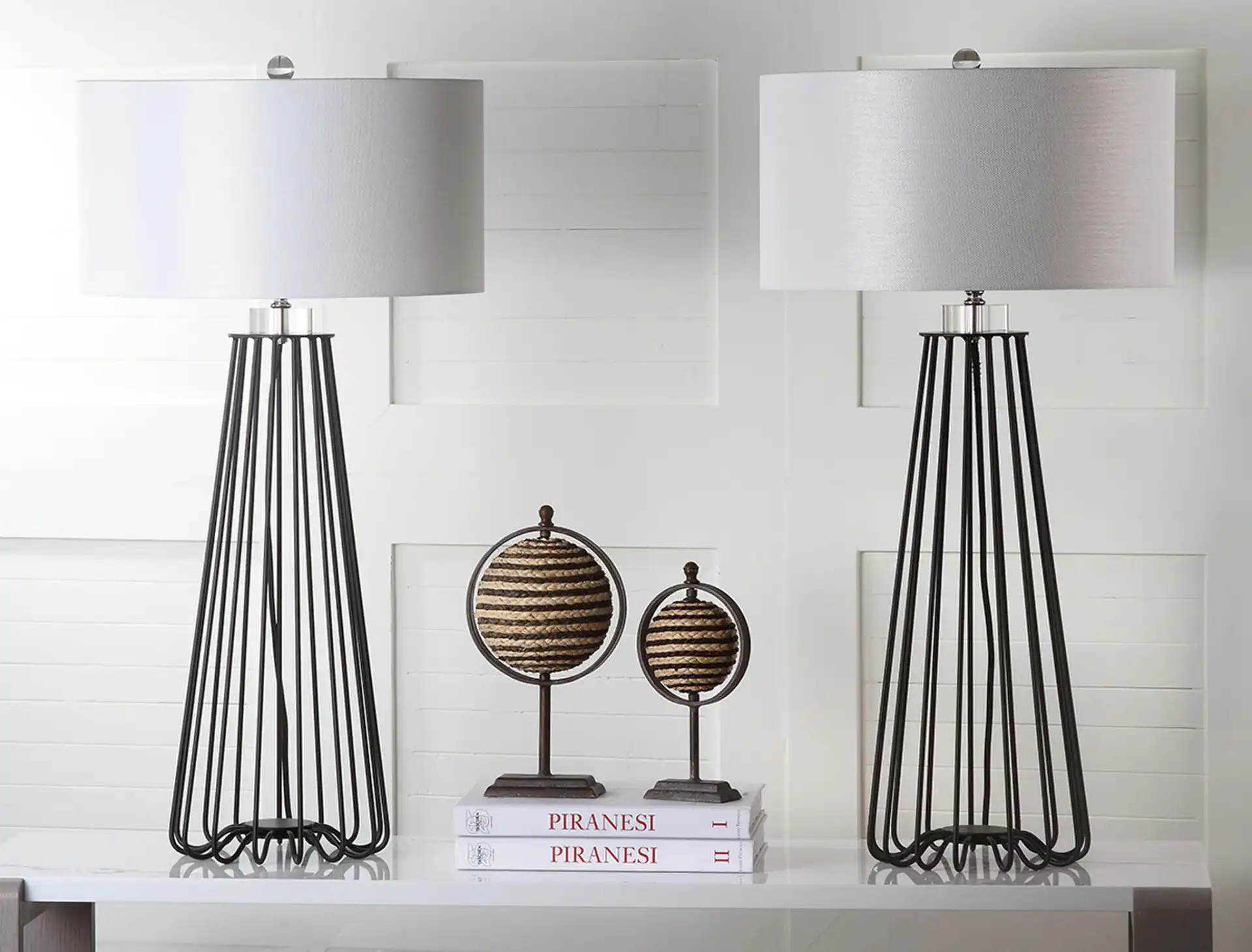 Estill Table Lamp (Set Of 2) in Black, detail view