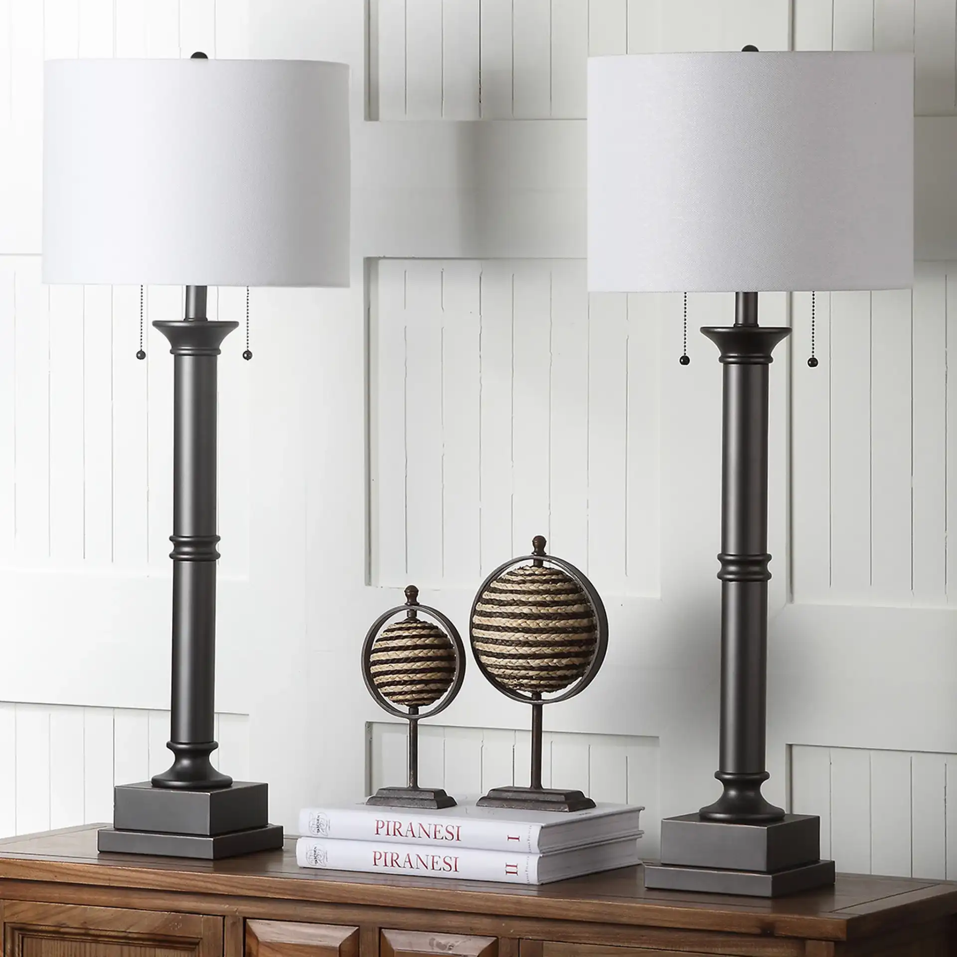 Estilo Column Lamp (Set of 2) in Dark Gray, detail view