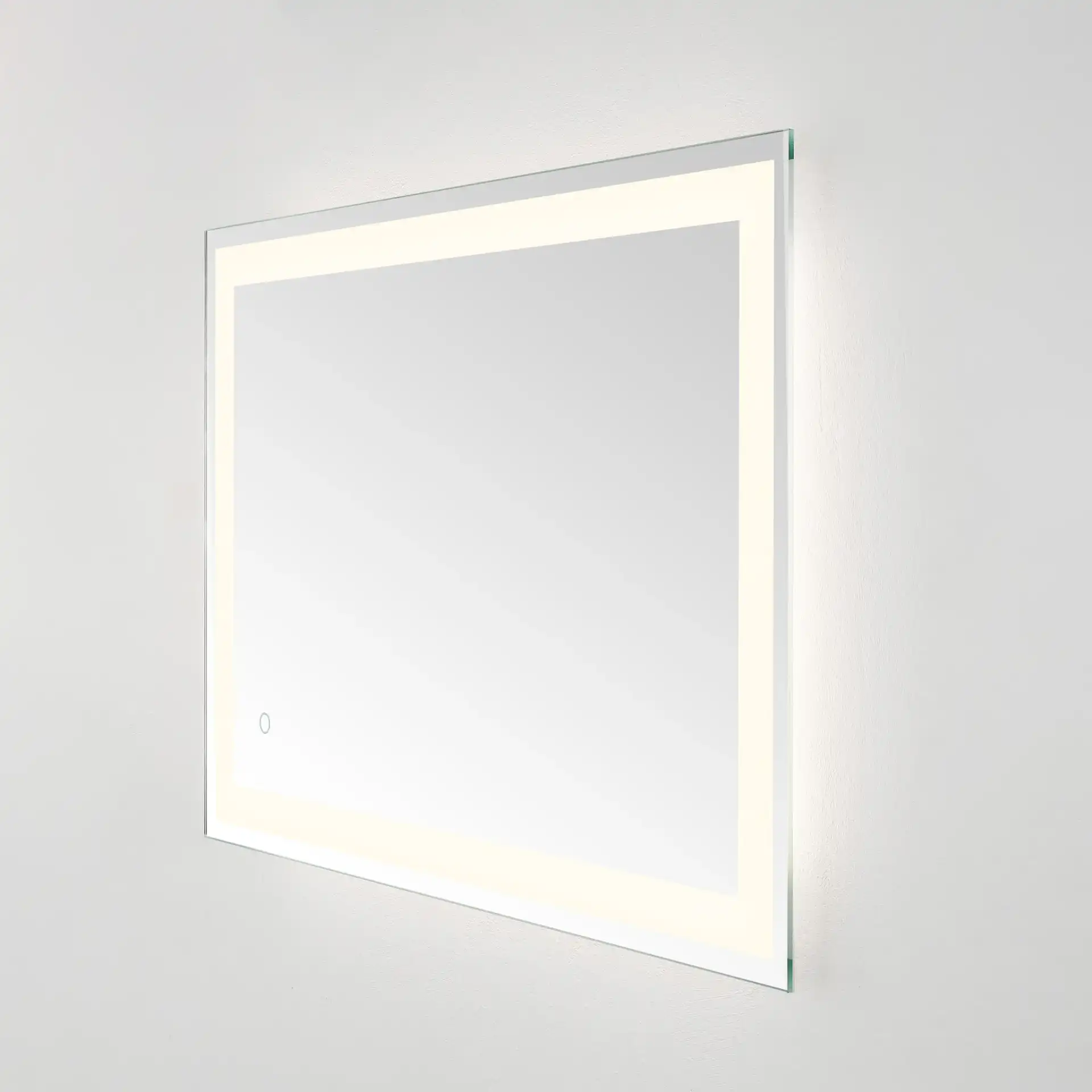 Hyatt 24" Led Mirror in Silver / White, detail view