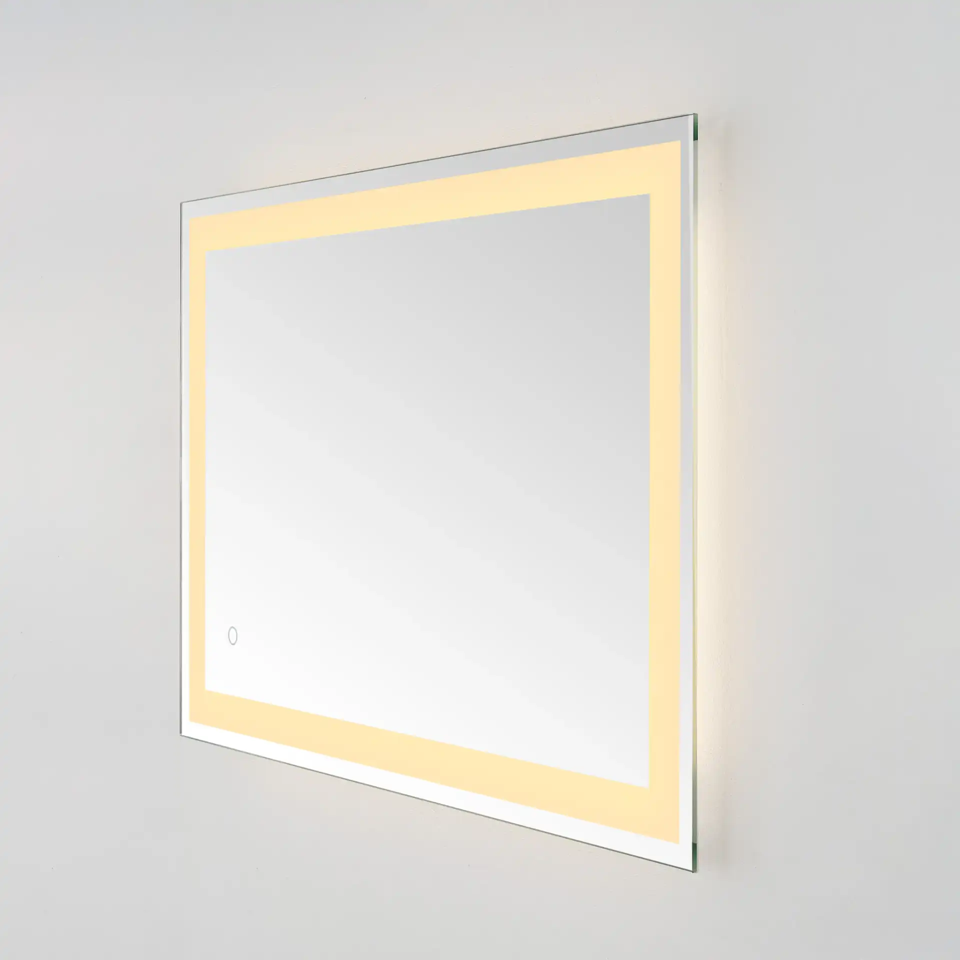Hyatt 24" Led Mirror in Silver / White, detail view
