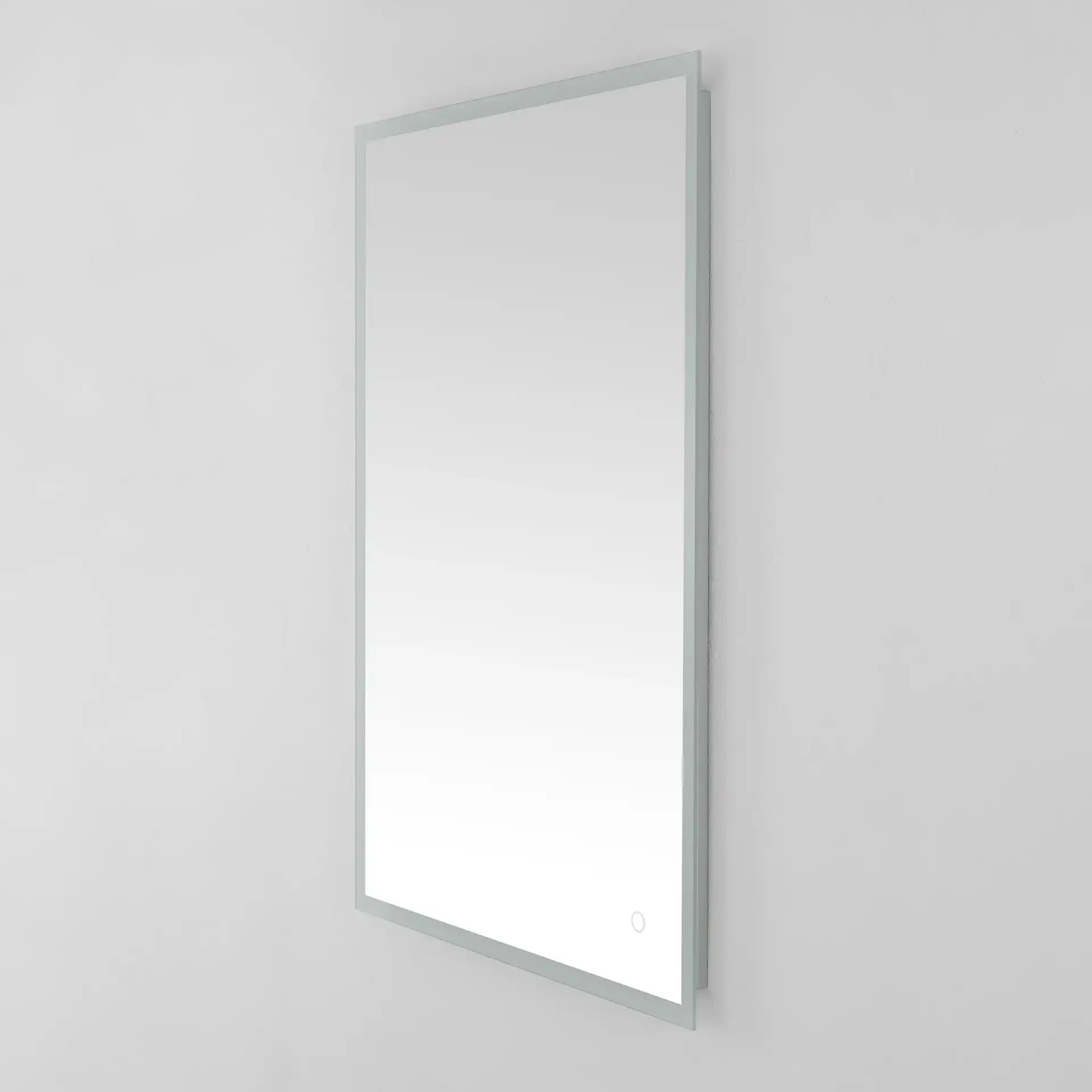 Houston 24" Led Mirror in Silver / White, detail view