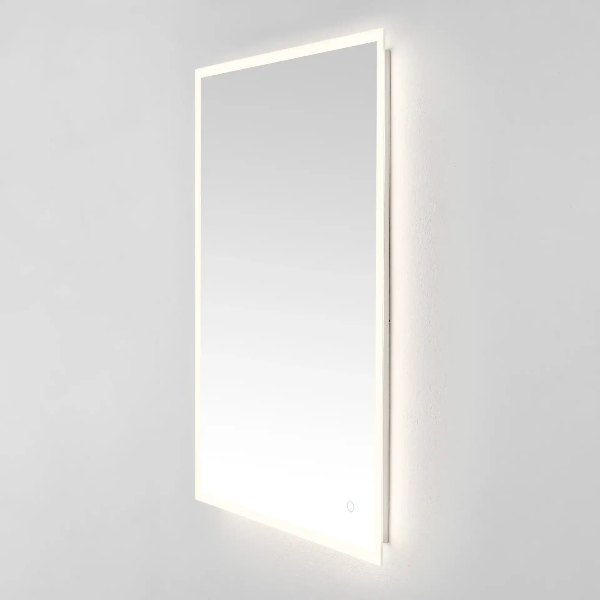 Houston 24" Led Mirror in Silver / White, detail view