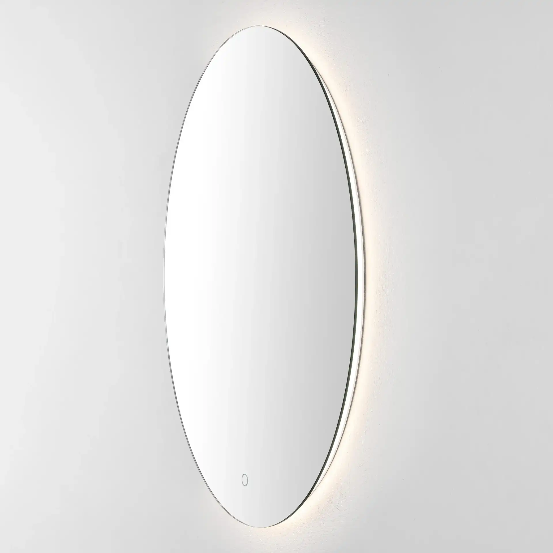 Nolan 24" Led Mirror in White, detail view