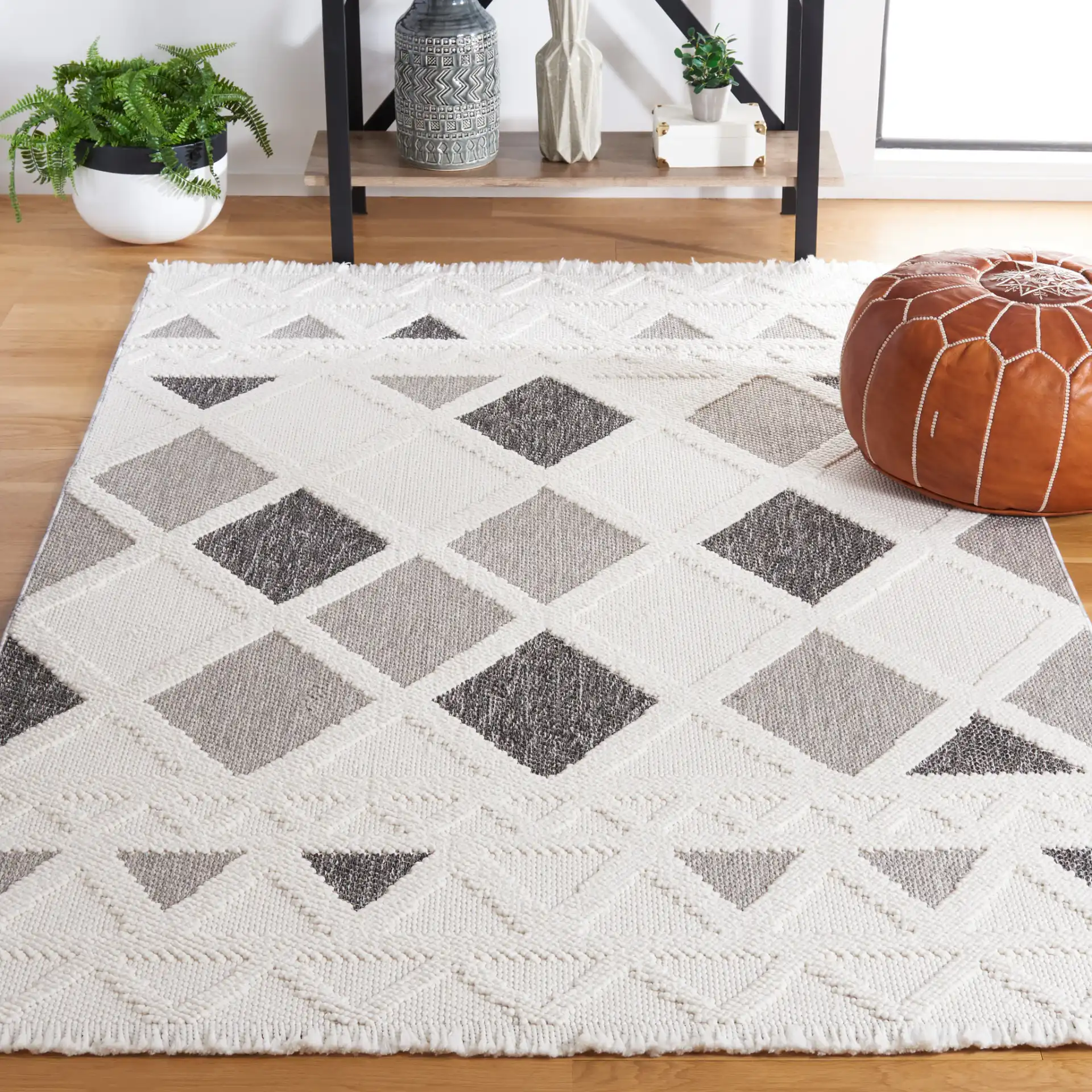 Lotus Diamond Lattice Rug in Ivory / Dark Gray in a styled room