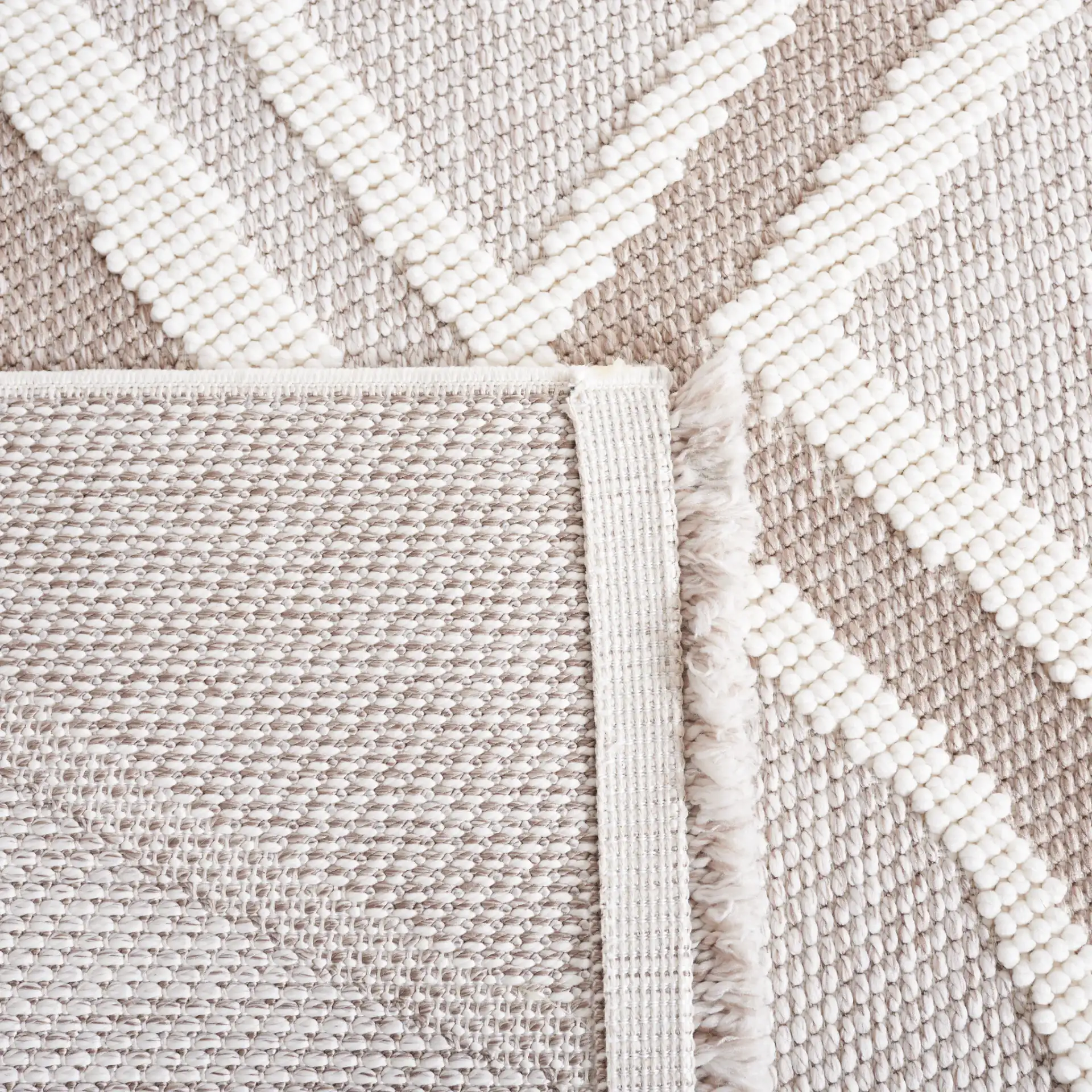 Lotus Nested Diamond Lattice Rug in Beige / Ivory in a styled room