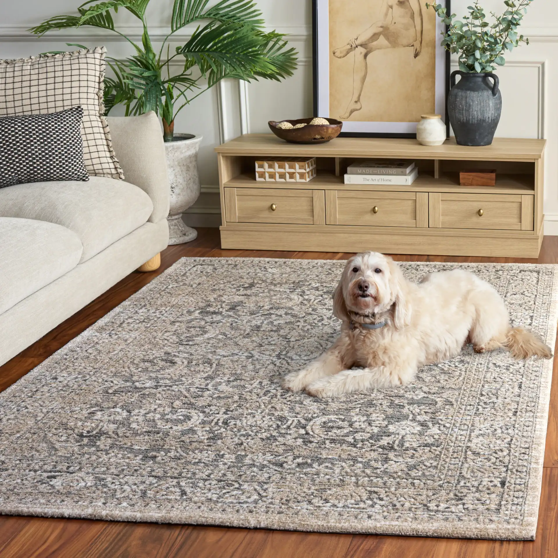 Lunara Transitional Damask Rug in Gray / Beige in a styled room