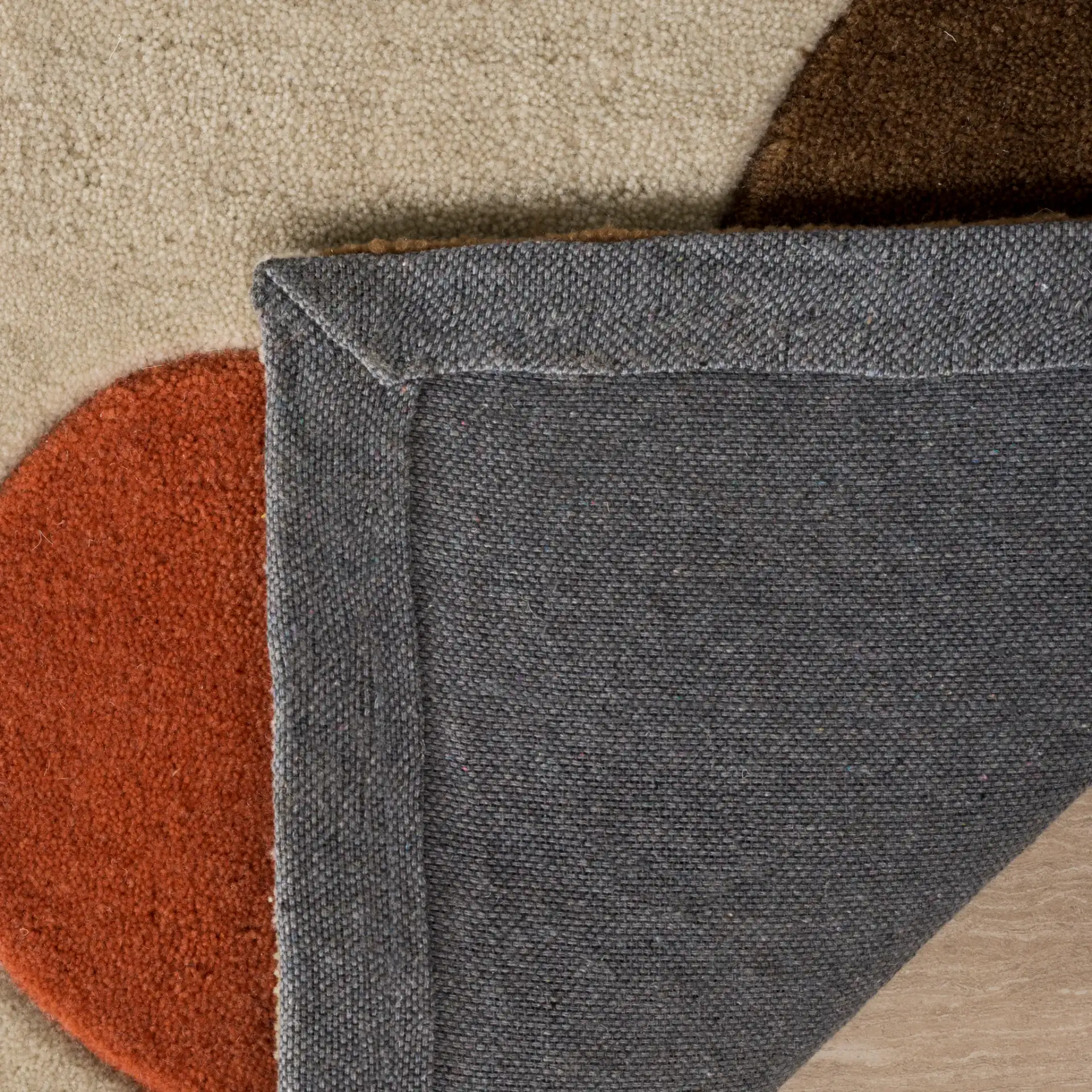 Modern Art Scattered Circles Hand-Tufted Rug in Ivory / Multicolor in a styled room