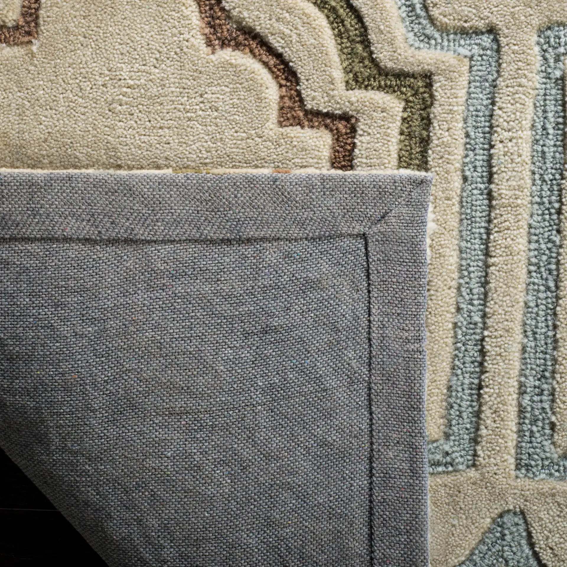 Modern Art Ogee Trellis Hand-Tufted Rug in Beige / Multicolor in a styled room