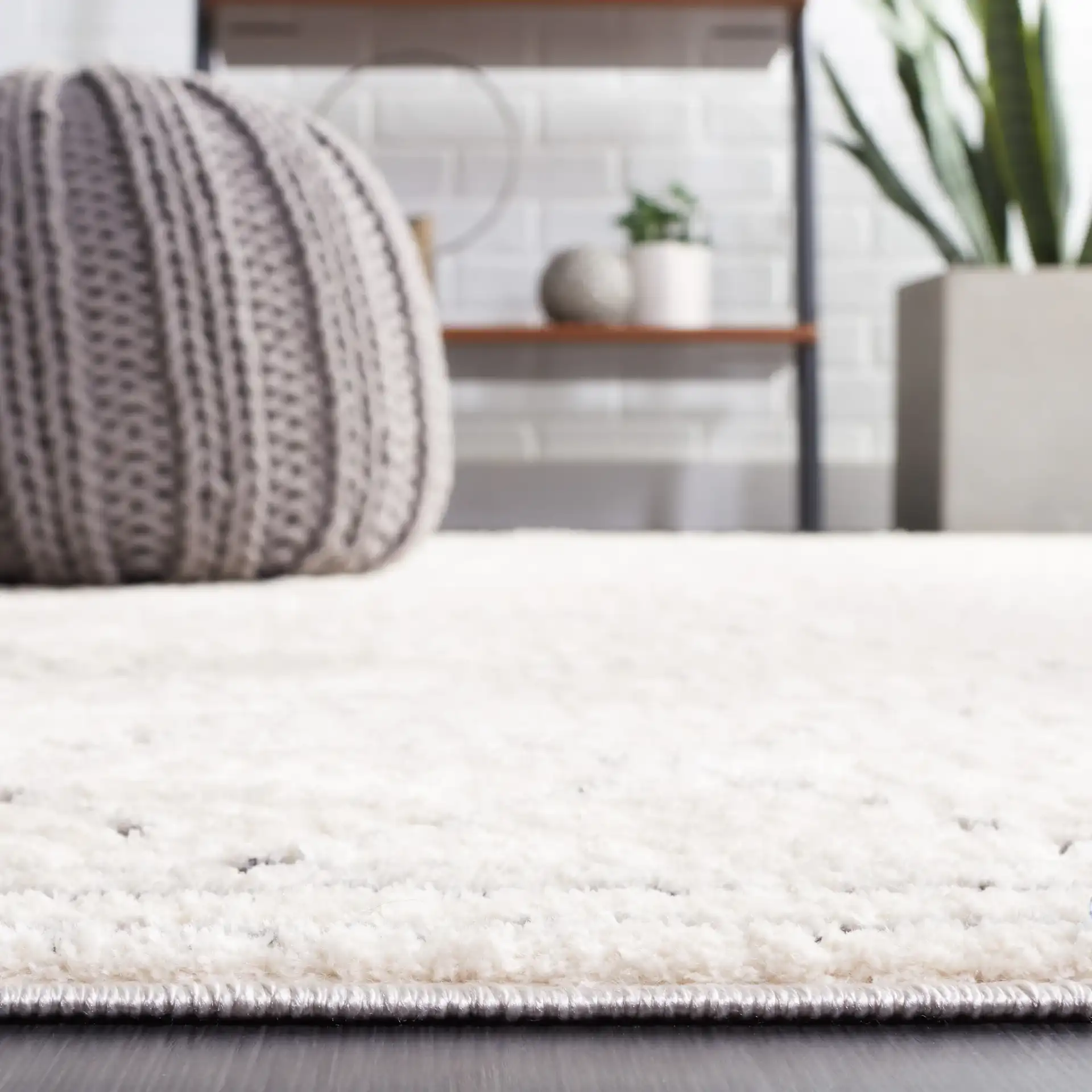 Melody Diamond Lattice Rug in Melody Diamond Lattice Rug in a styled room