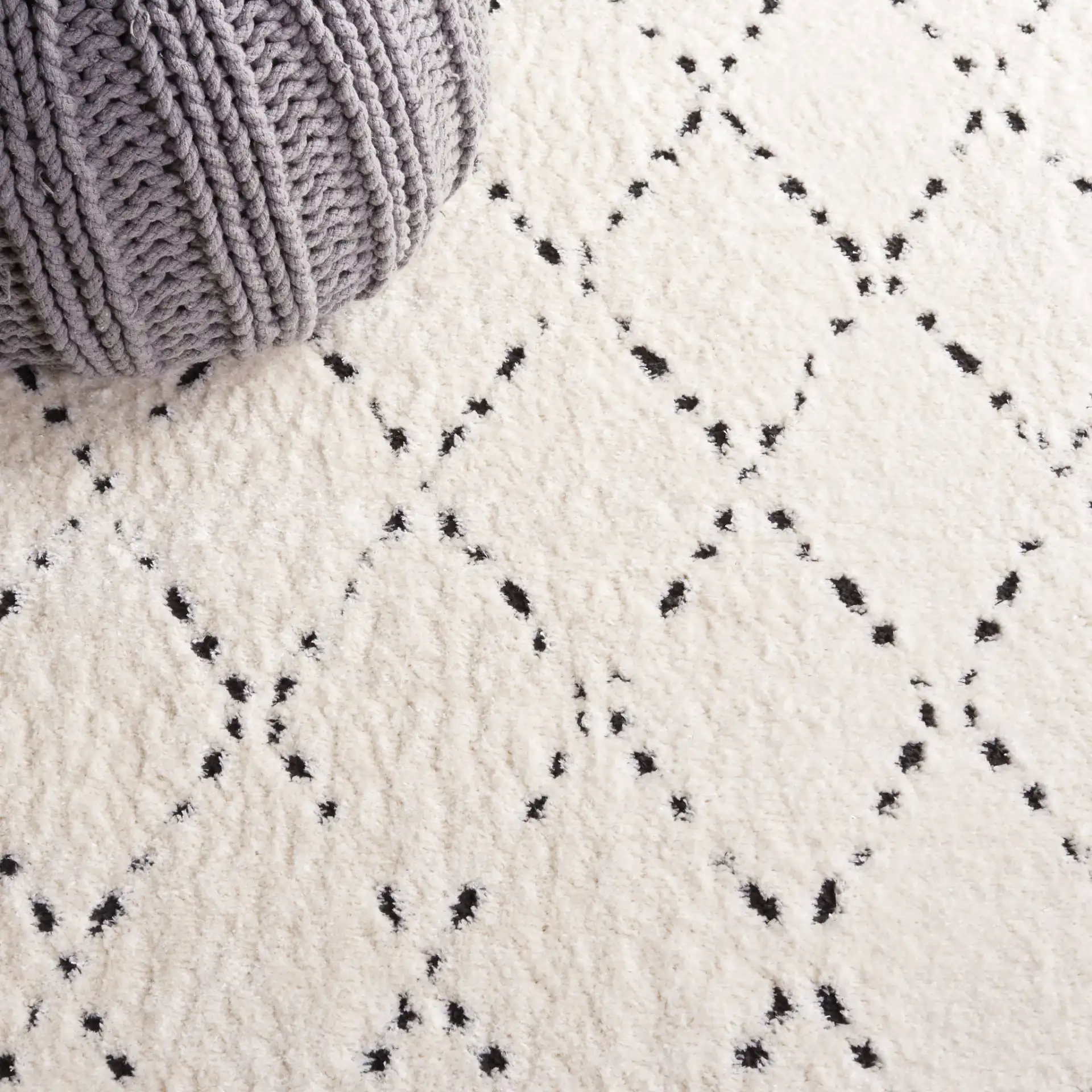 Melody Diamond Lattice Rug in Melody Diamond Lattice Rug in a styled room