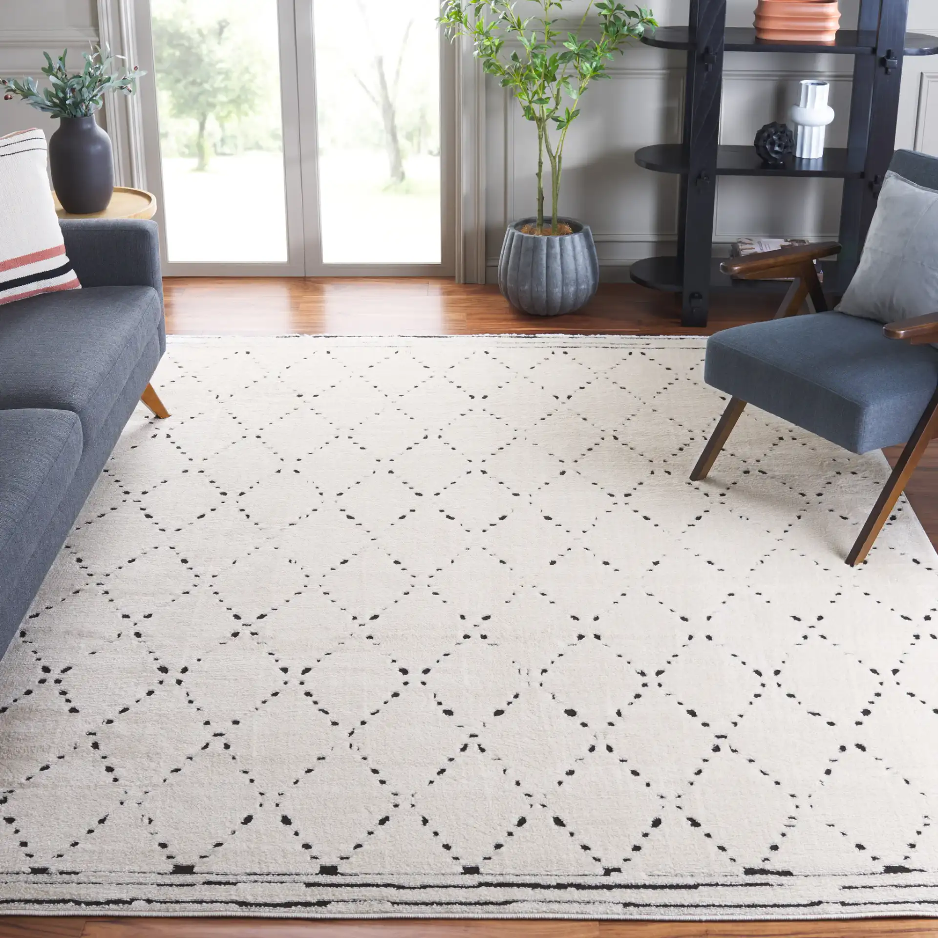 Melody Diamond Lattice Rug in Melody Diamond Lattice Rug in a styled room