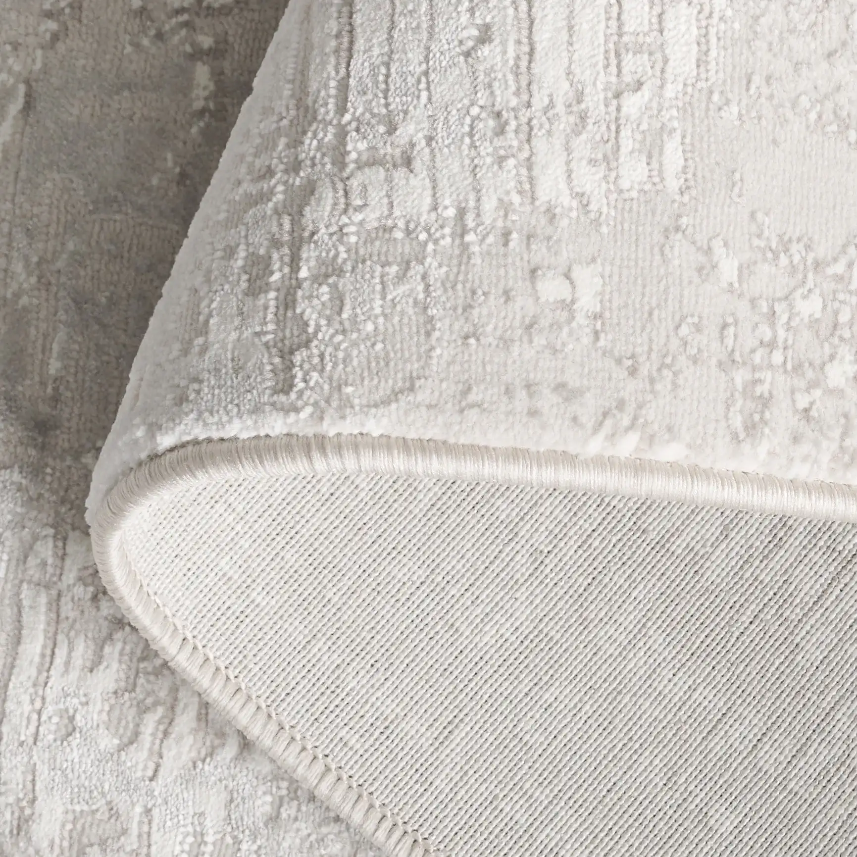 Memphis Distressed Linear Rug in Gray / Ivory in a styled room