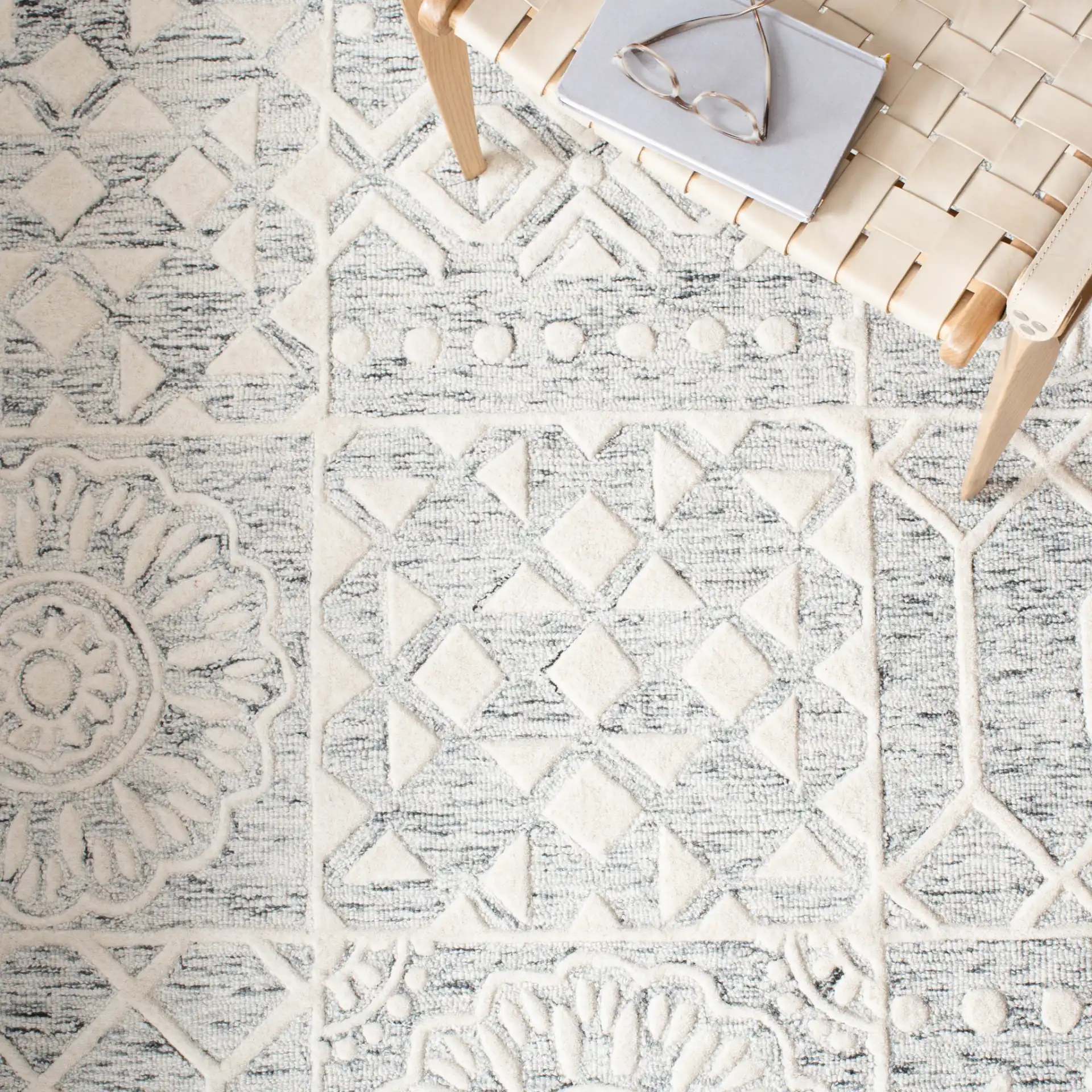 Metro Patchwork Tile Hand-Tufted Wool Rug in Silver / Ivory in a styled room
