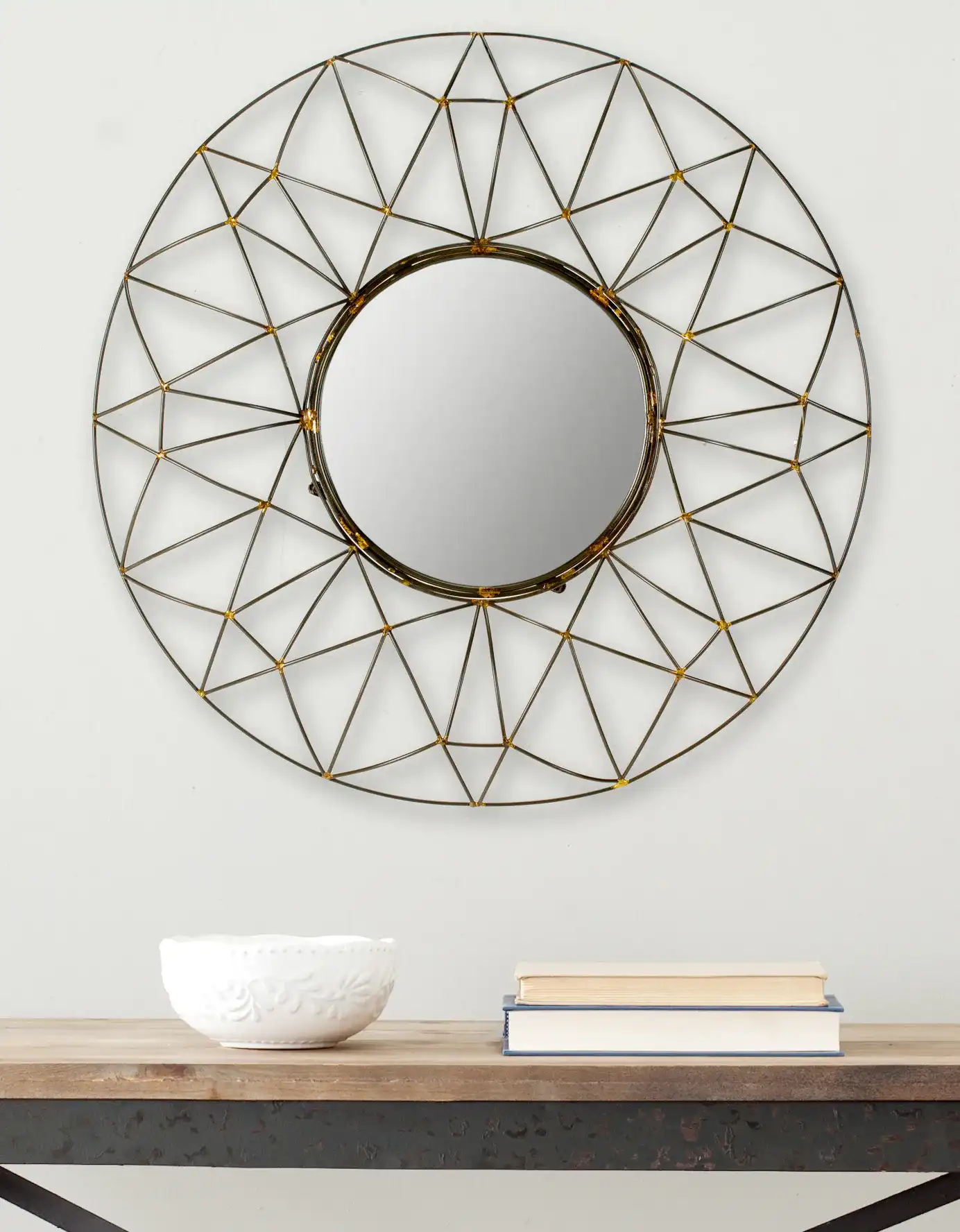 Round Mirror in Natural, detail view