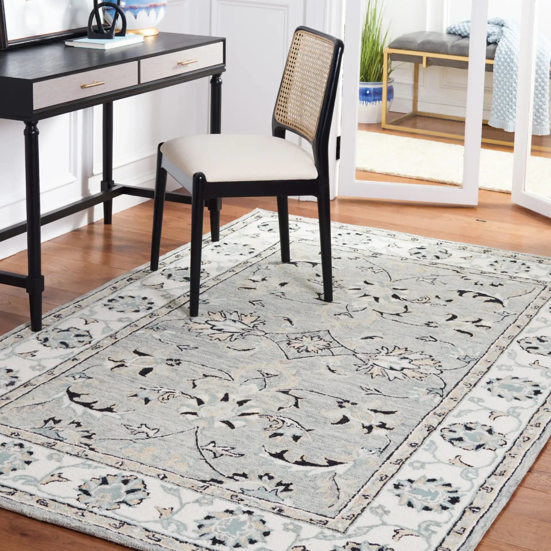 Micro-Loop Palmette Border Hand-Tufted Wool Rug in Gray / Ivory in a styled room