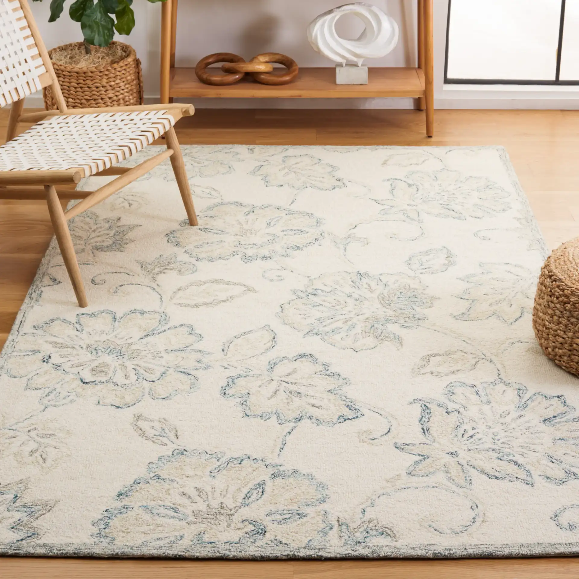 Micro-Loop Floral Hand-Tufted Wool Rug in Ivory / Blue in a styled room