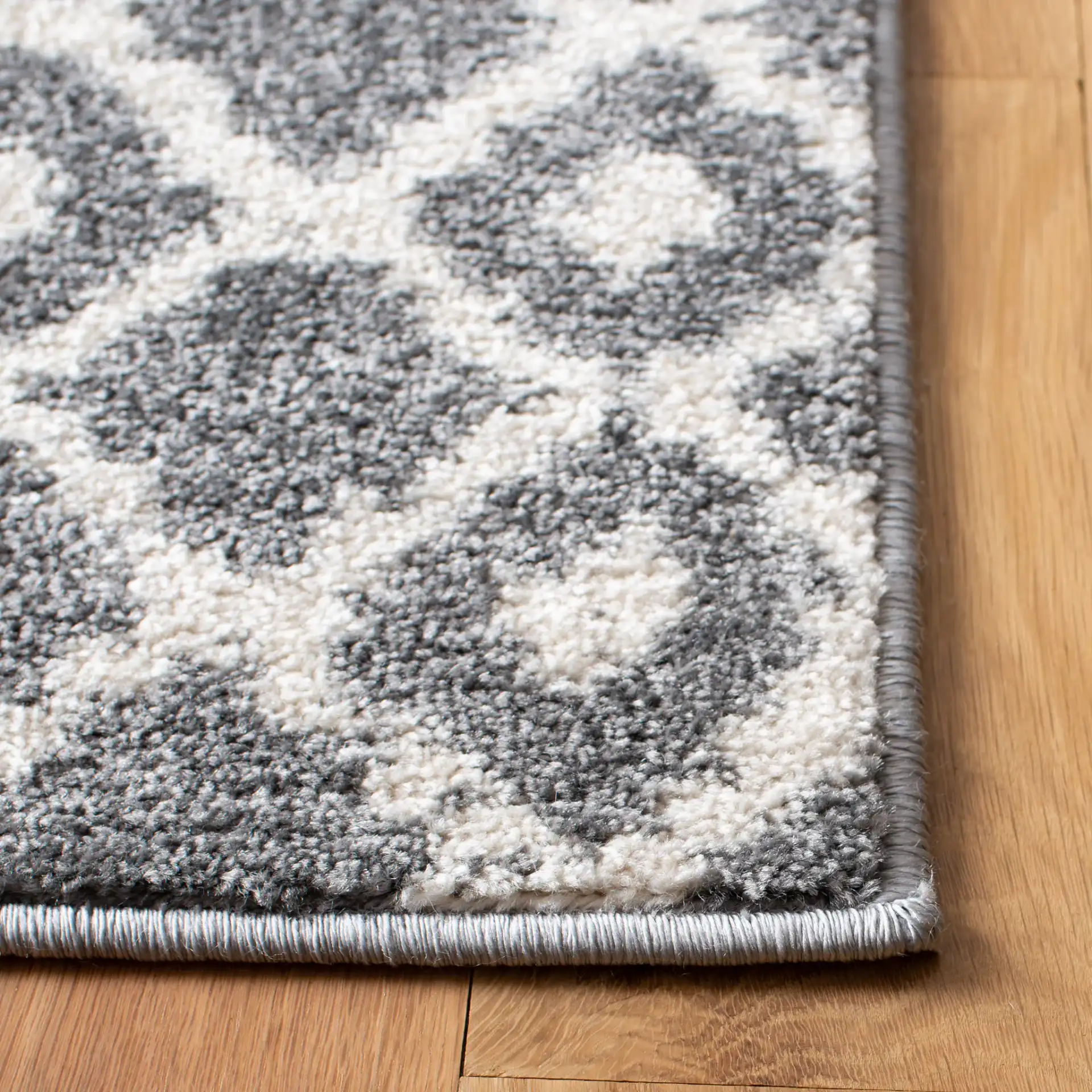 Mercer Moroccan Diamond Trellis Rug in Mercer Moroccan Diamond Trellis Rug in a styled room