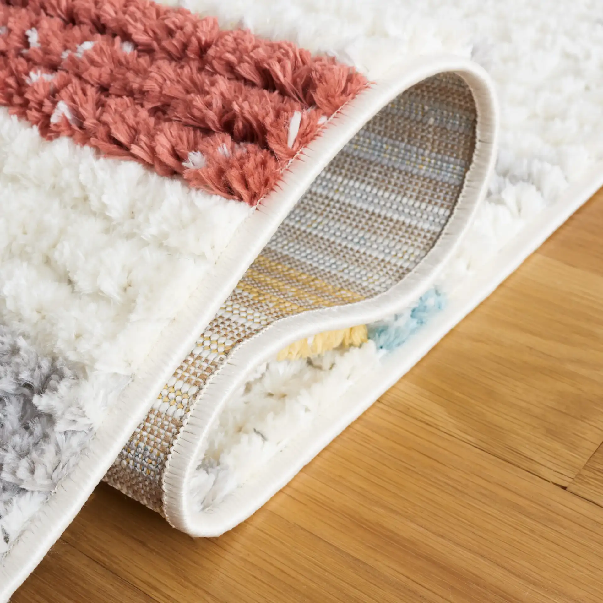 Marrakesh Dashed Stripe Rug in Ivory / Gray in a styled room