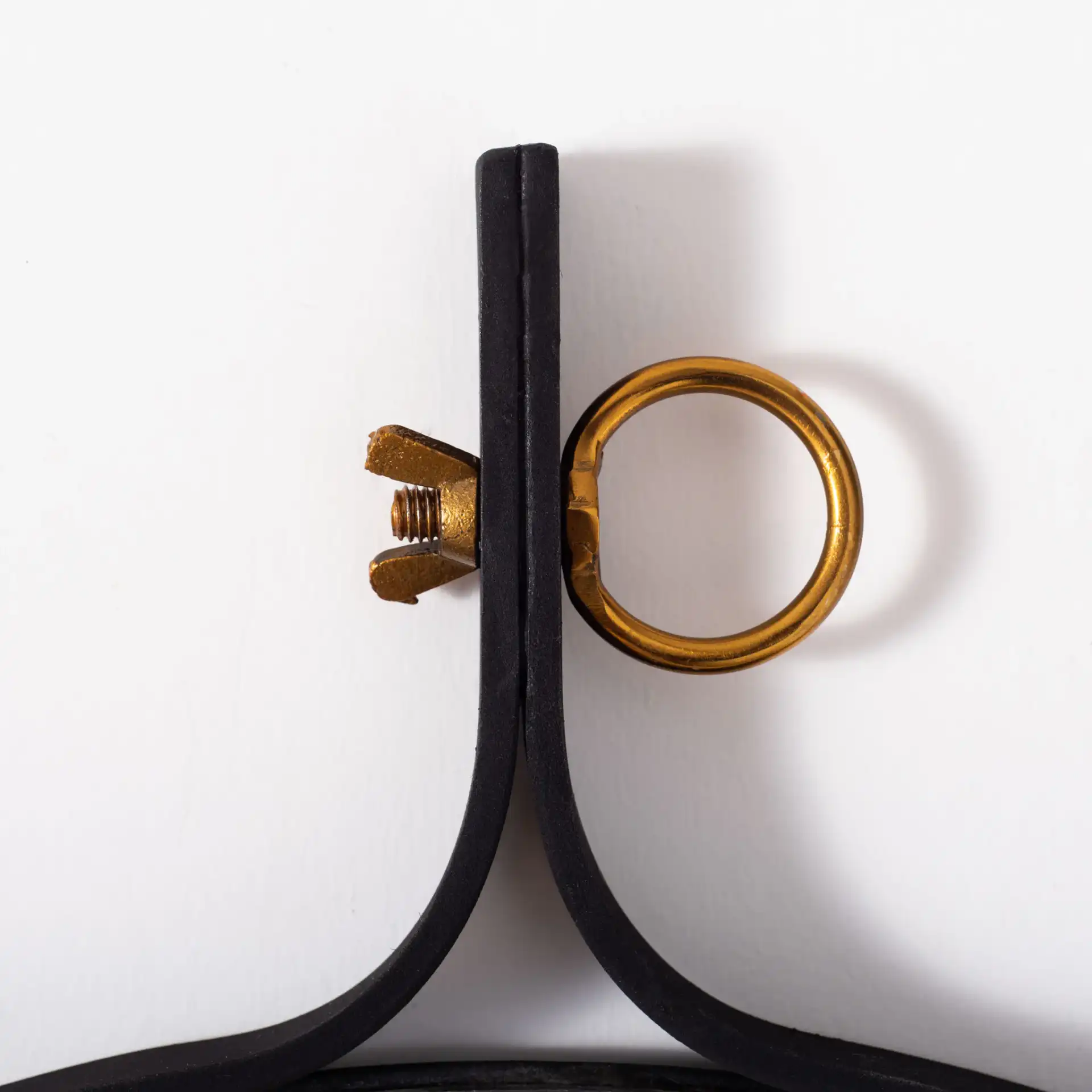 Chandlen Mirror in Matte Black in a styled room