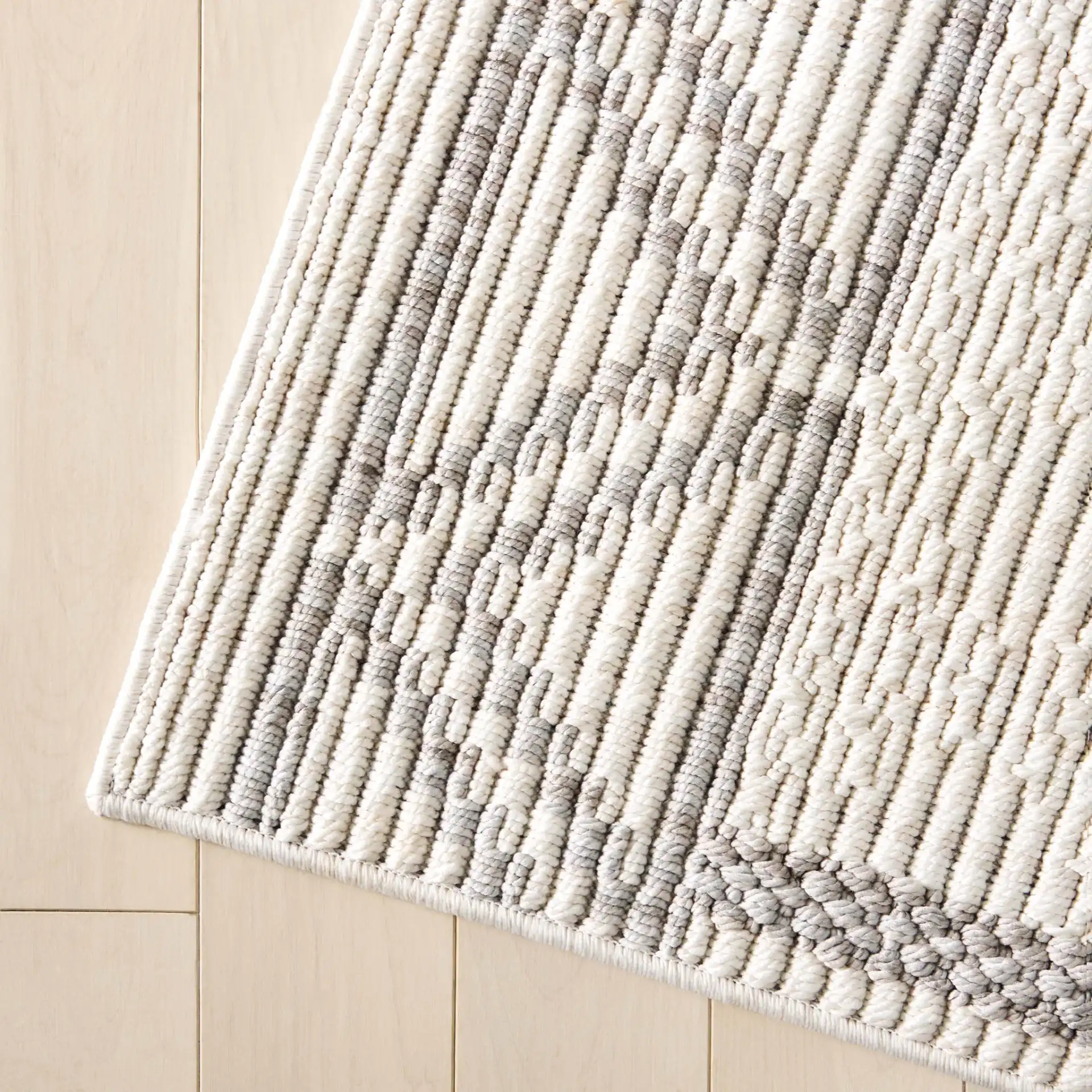 Martha Stewart Serenity Banded Geometric Rug in Ivory / Gray in a styled room