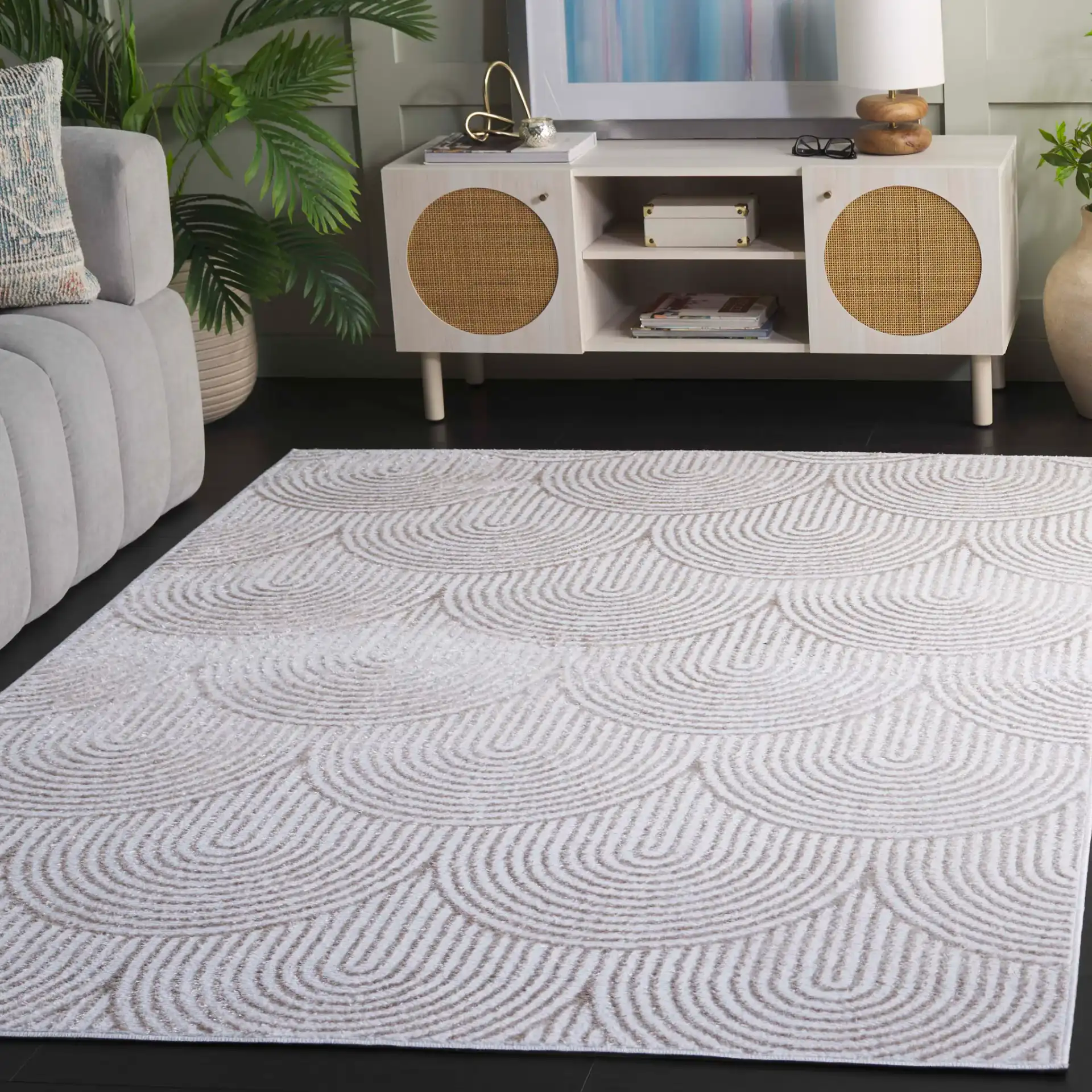 Maya Concentric Arch Rug in Ivory / Beige in a styled room