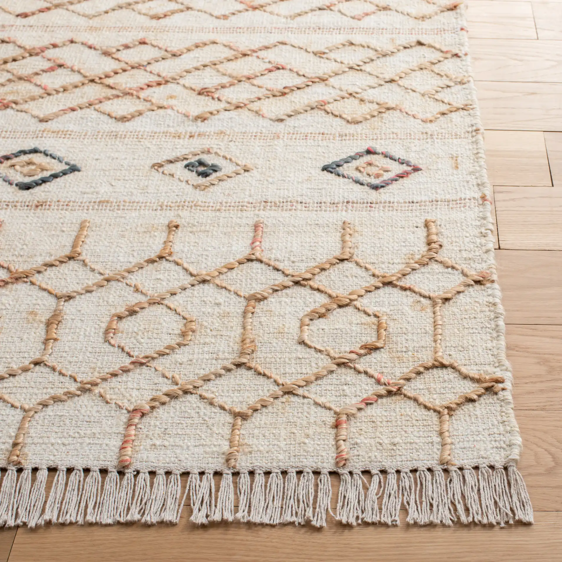 Natural Fiber Diamond Banded Hand-Loomed Jute Rug in Natural / Ivory in a styled room