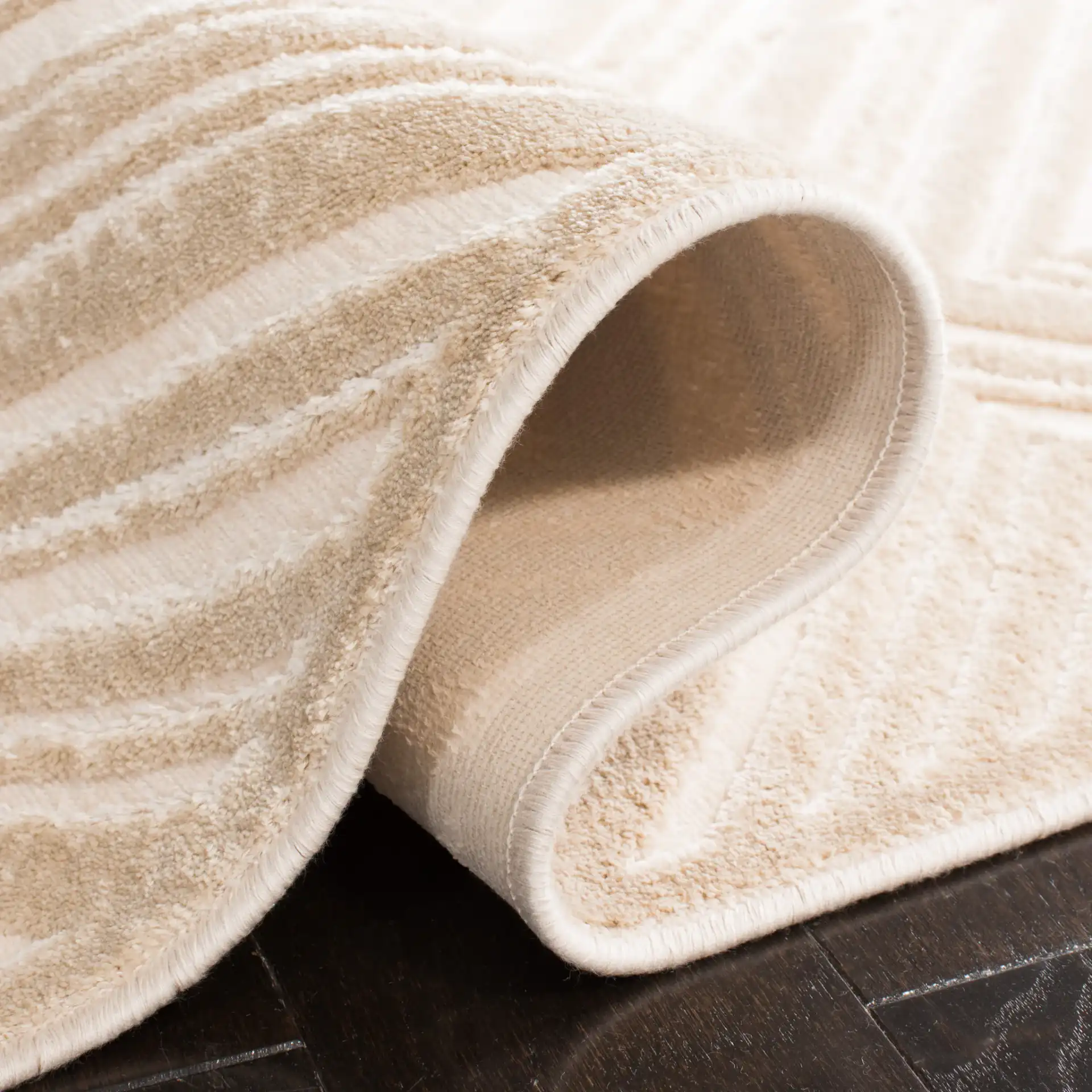 Paradise Martha Stewart Concentric Diamond Viscose Rug in Beige in a styled room