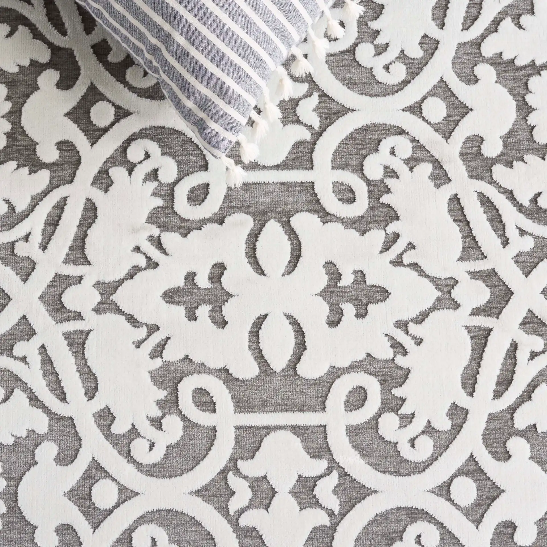 Paradise Interlocking Vine Rug in Ivory / Dark Gray in a styled room