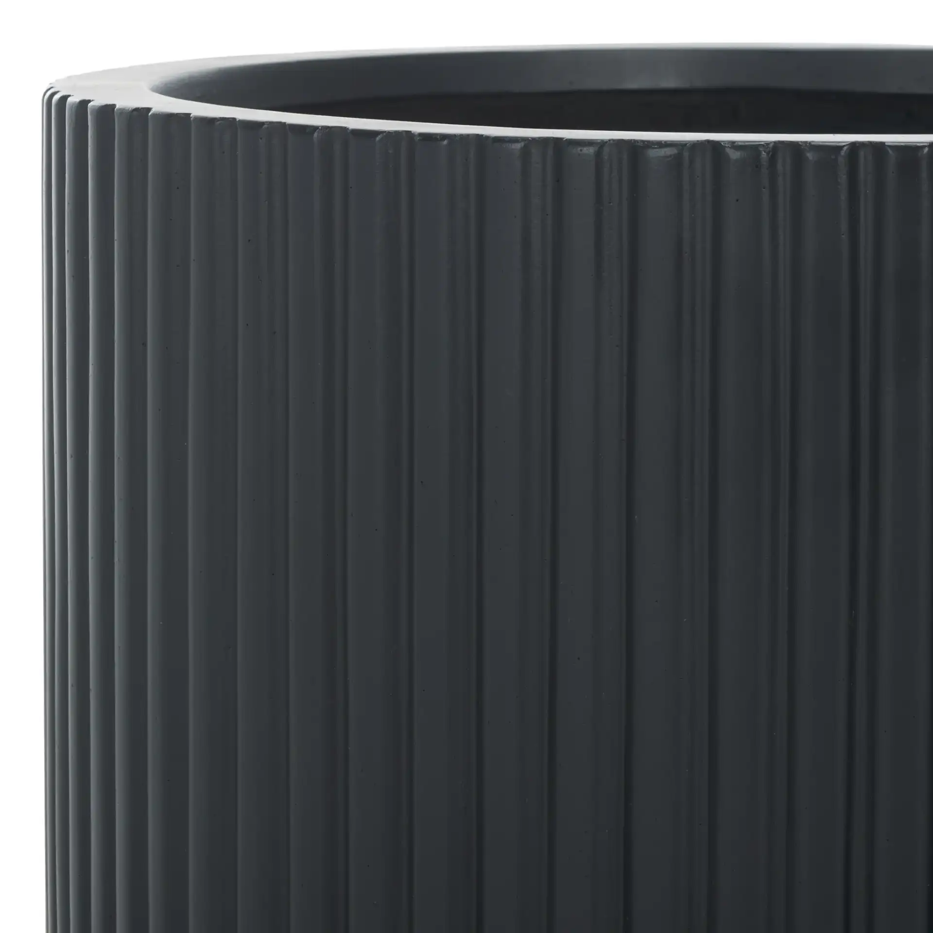 Lucca Planter Pot (Set Of 2) in Black in a styled room