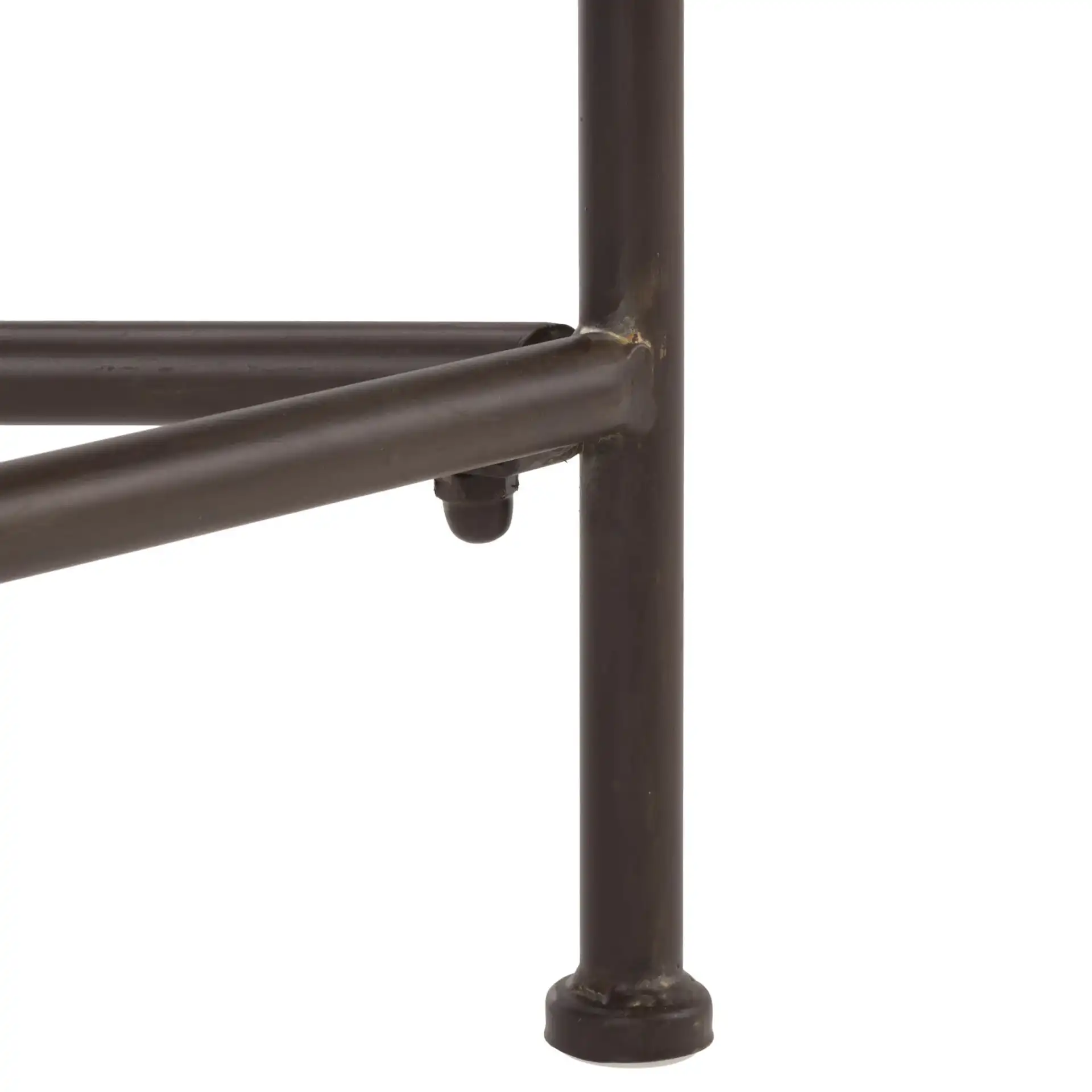 Caledonia Chaise Lounge in Rustic Brown, detail view