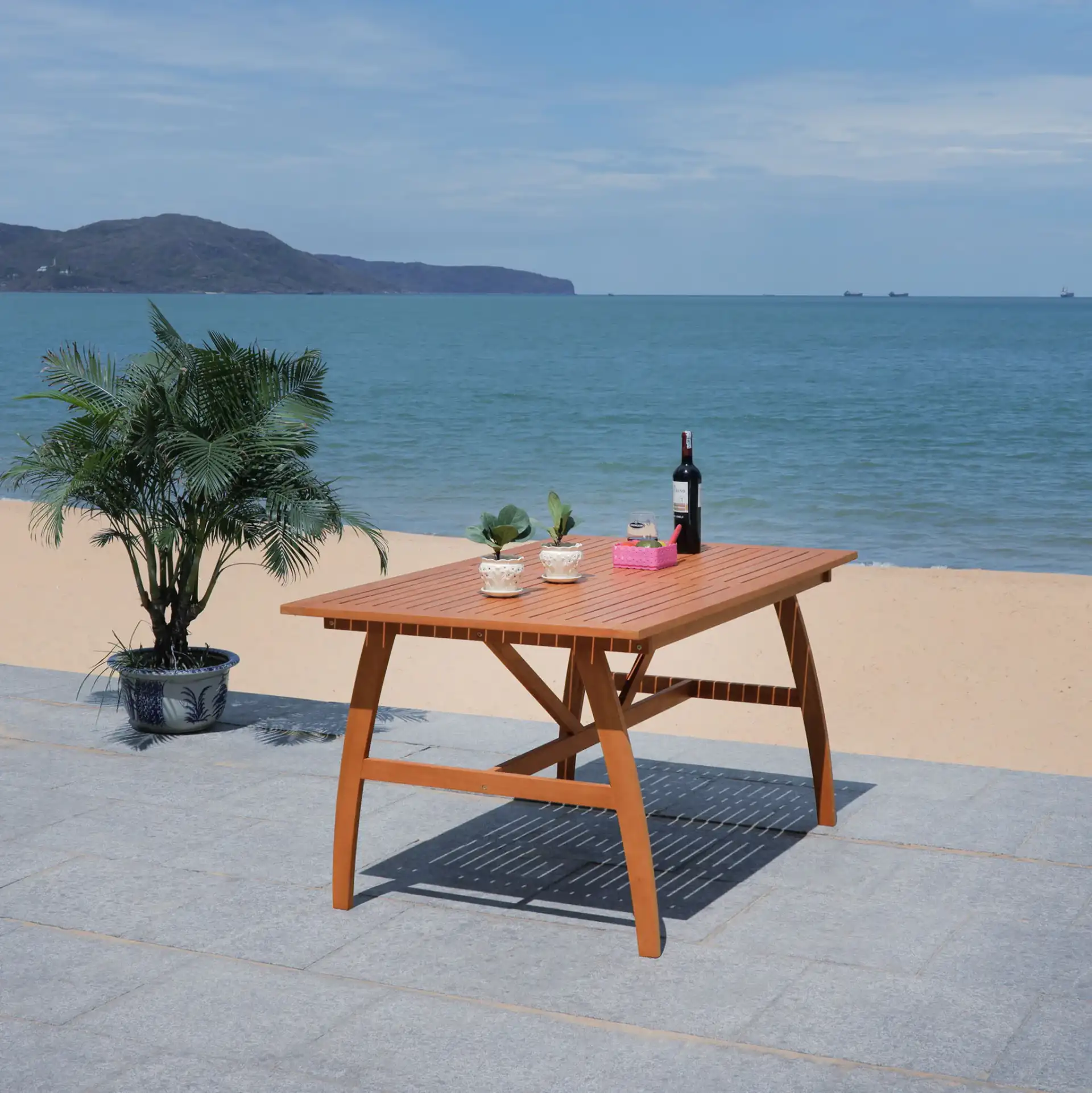 Venly Dining Set in Natural / Beige, detail view