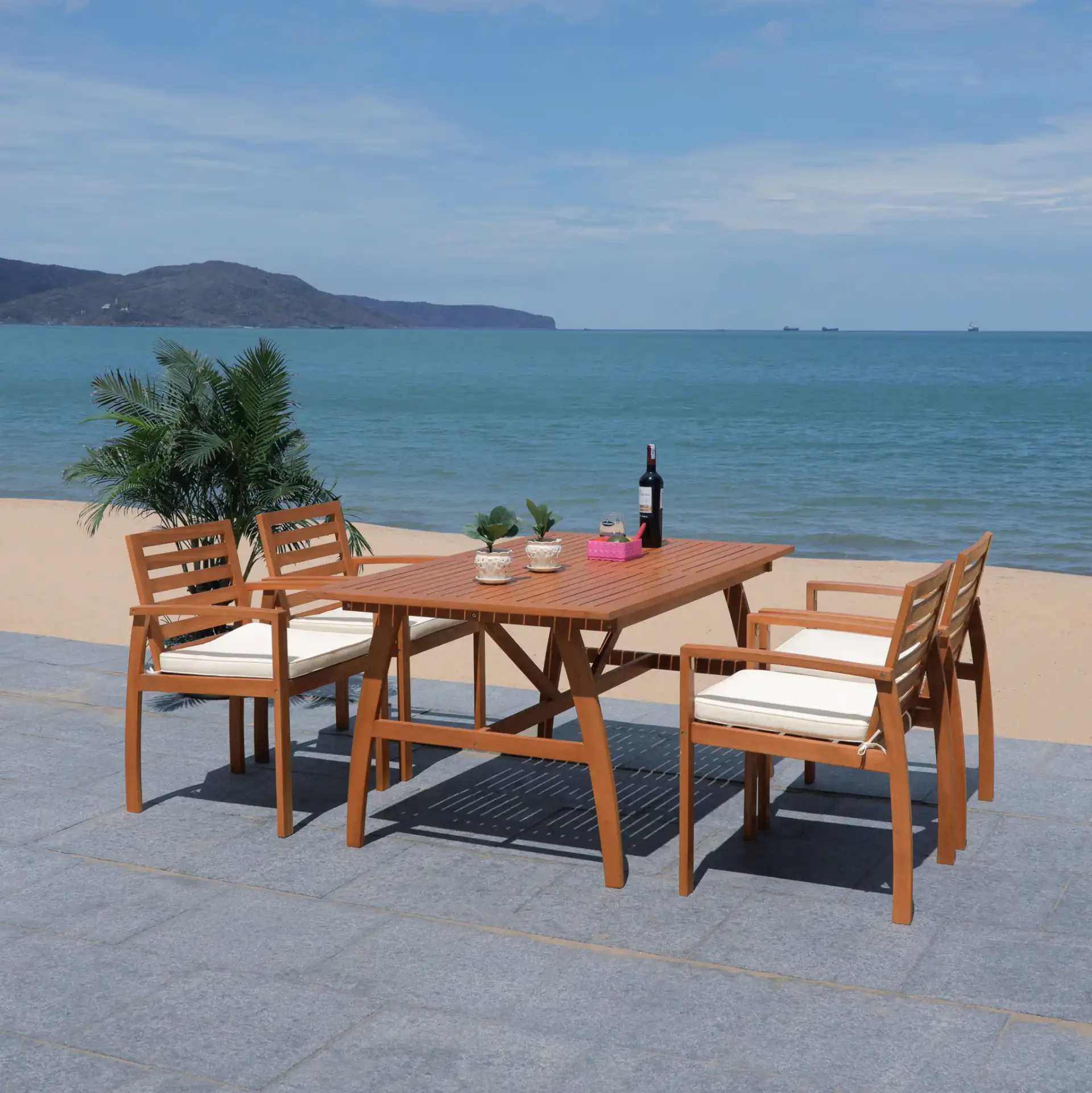 Venly Dining Set in Natural / Beige, detail view