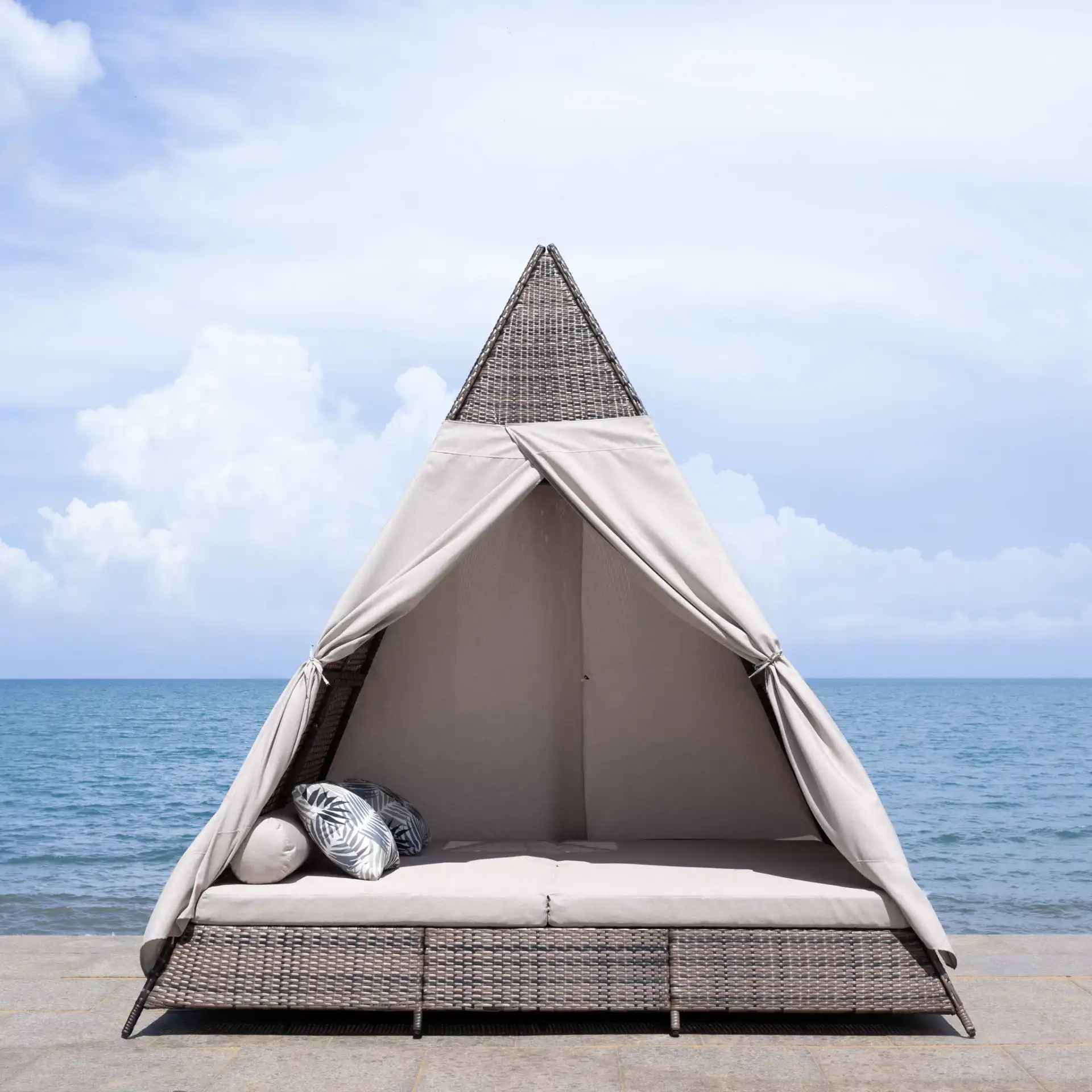 Bongo Daybed in Gray Brown / Light Gray in a styled room