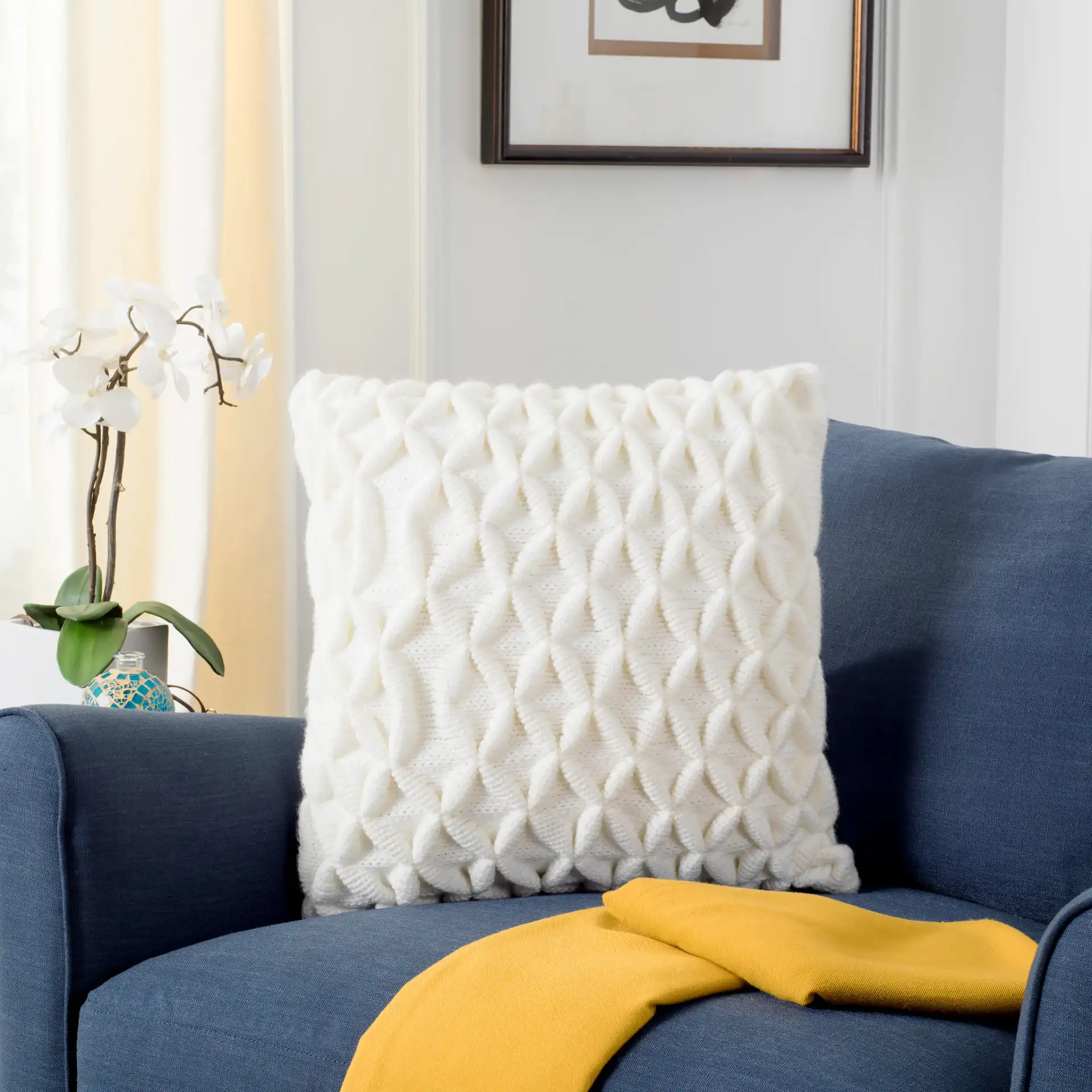 3D-Diamond Pillow in Ivory in a styled room