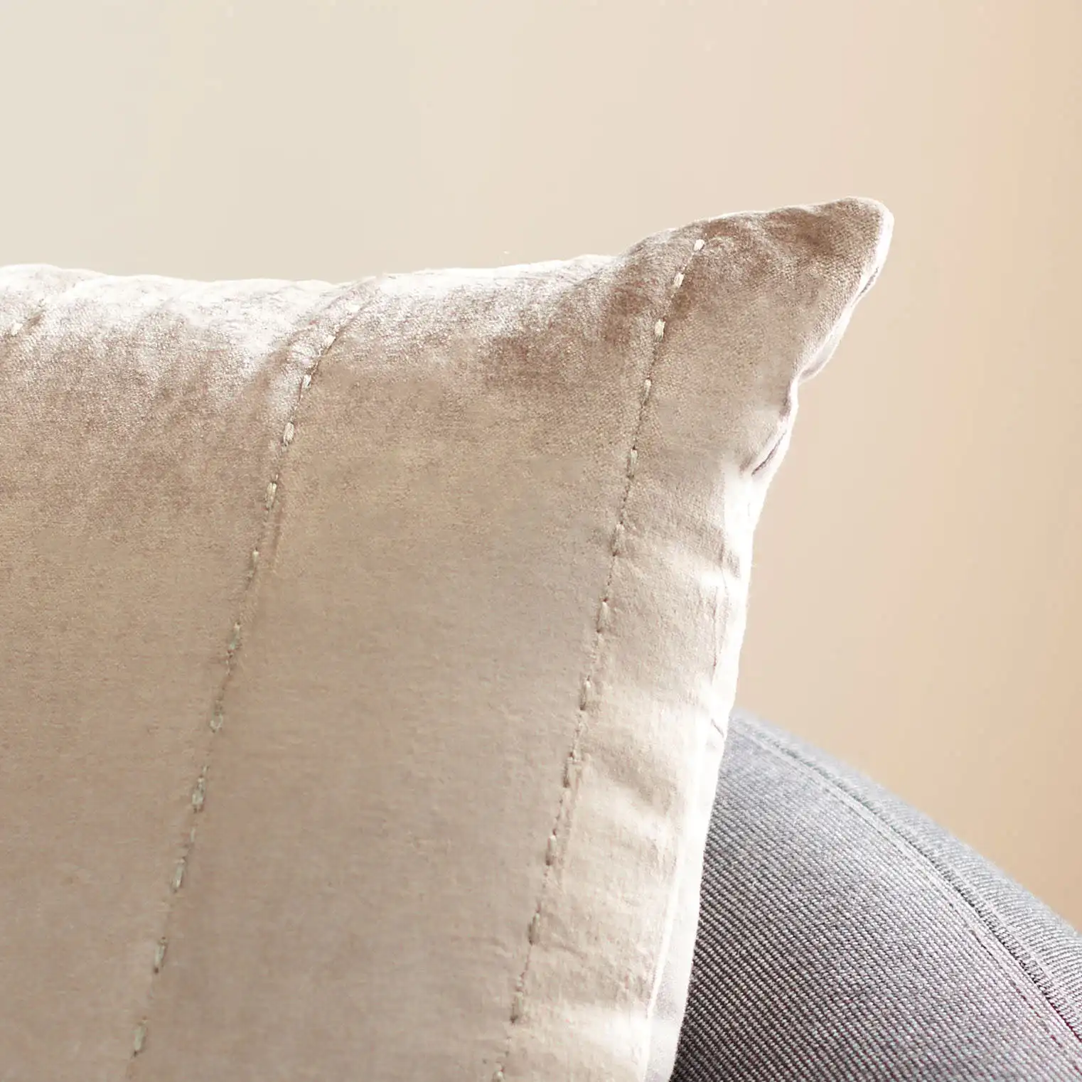 Gressa Pillow in Gray / Blue in a styled room
