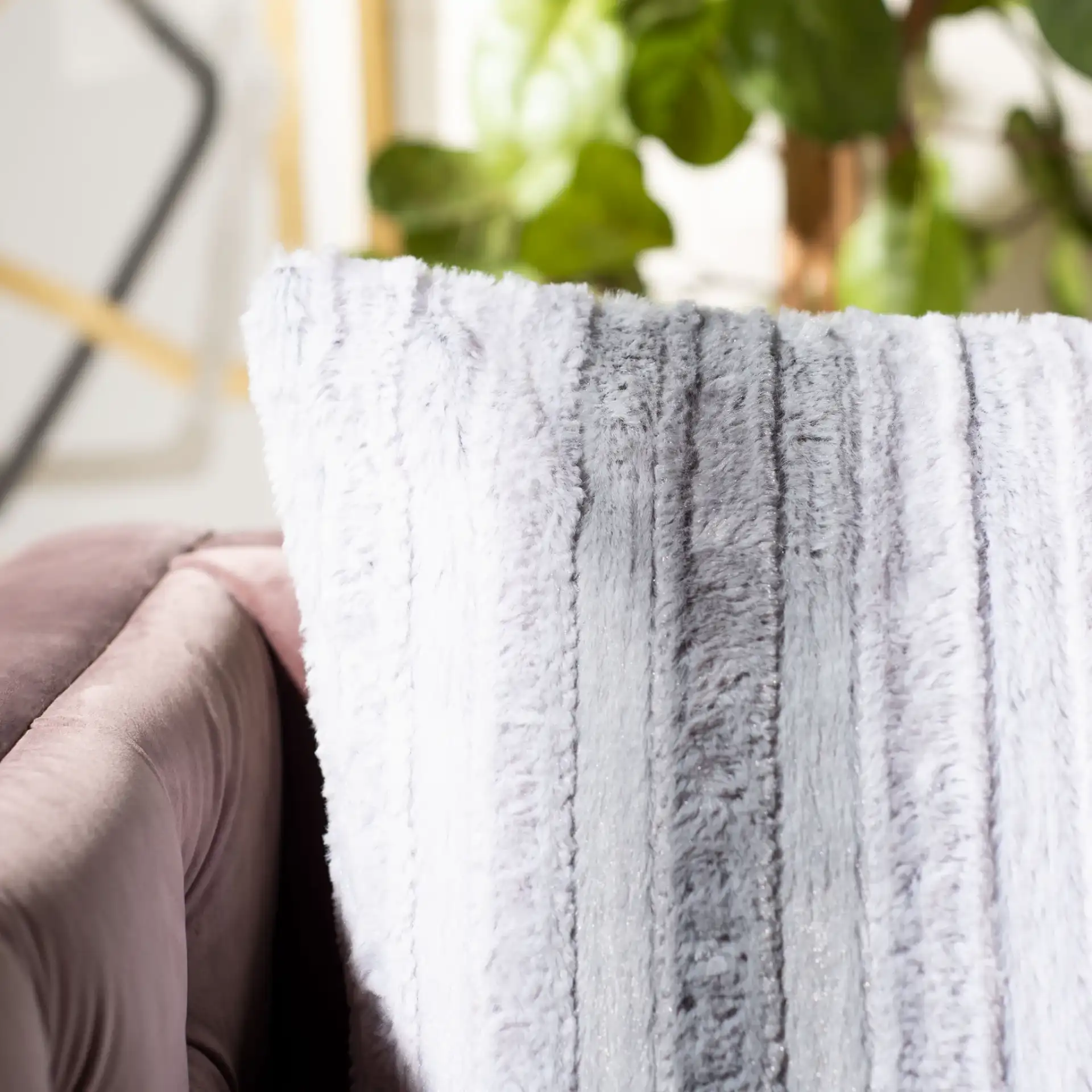 Elian Pillow in Gray / White in a styled room