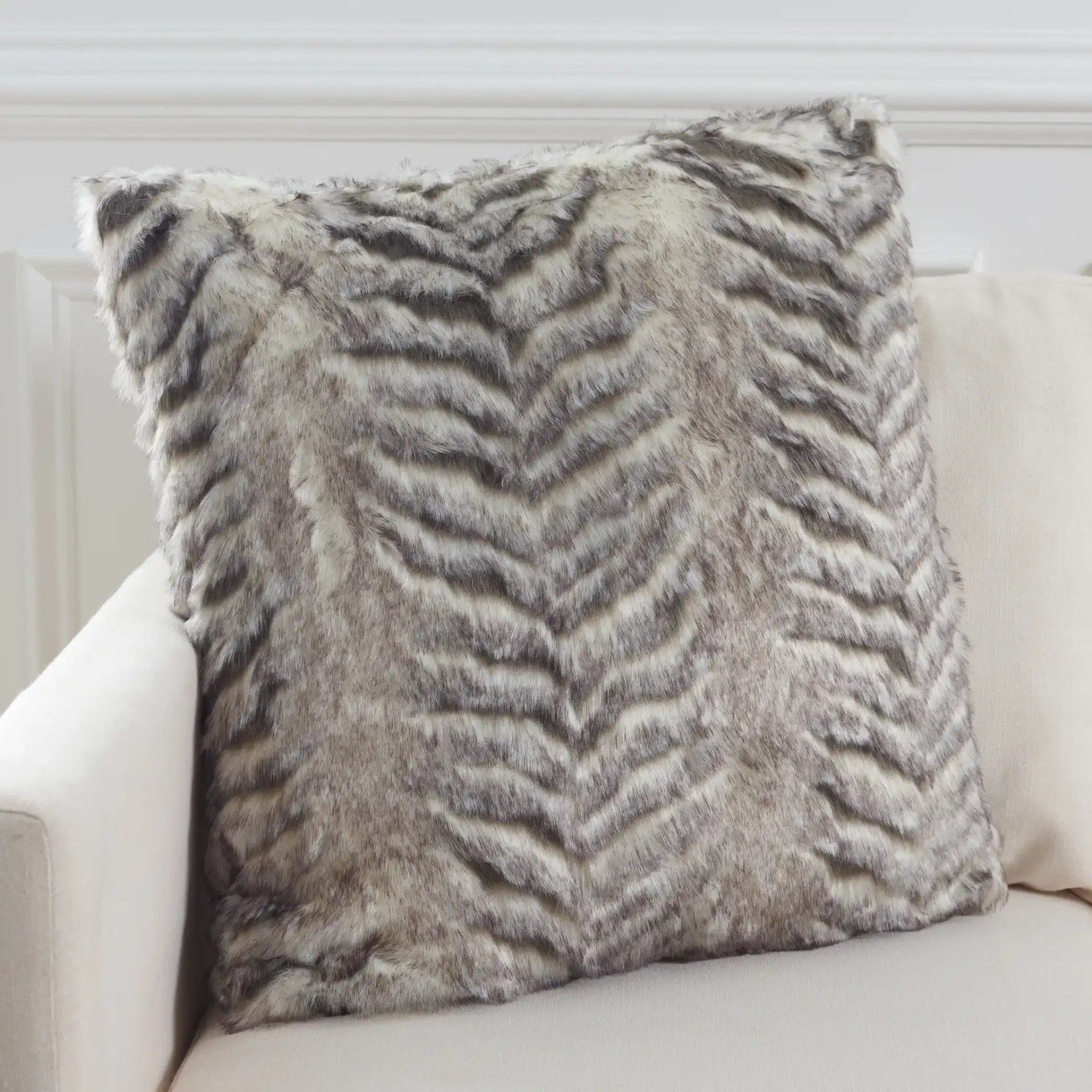 Adalet Fur Pillow in Multicolor in a styled room