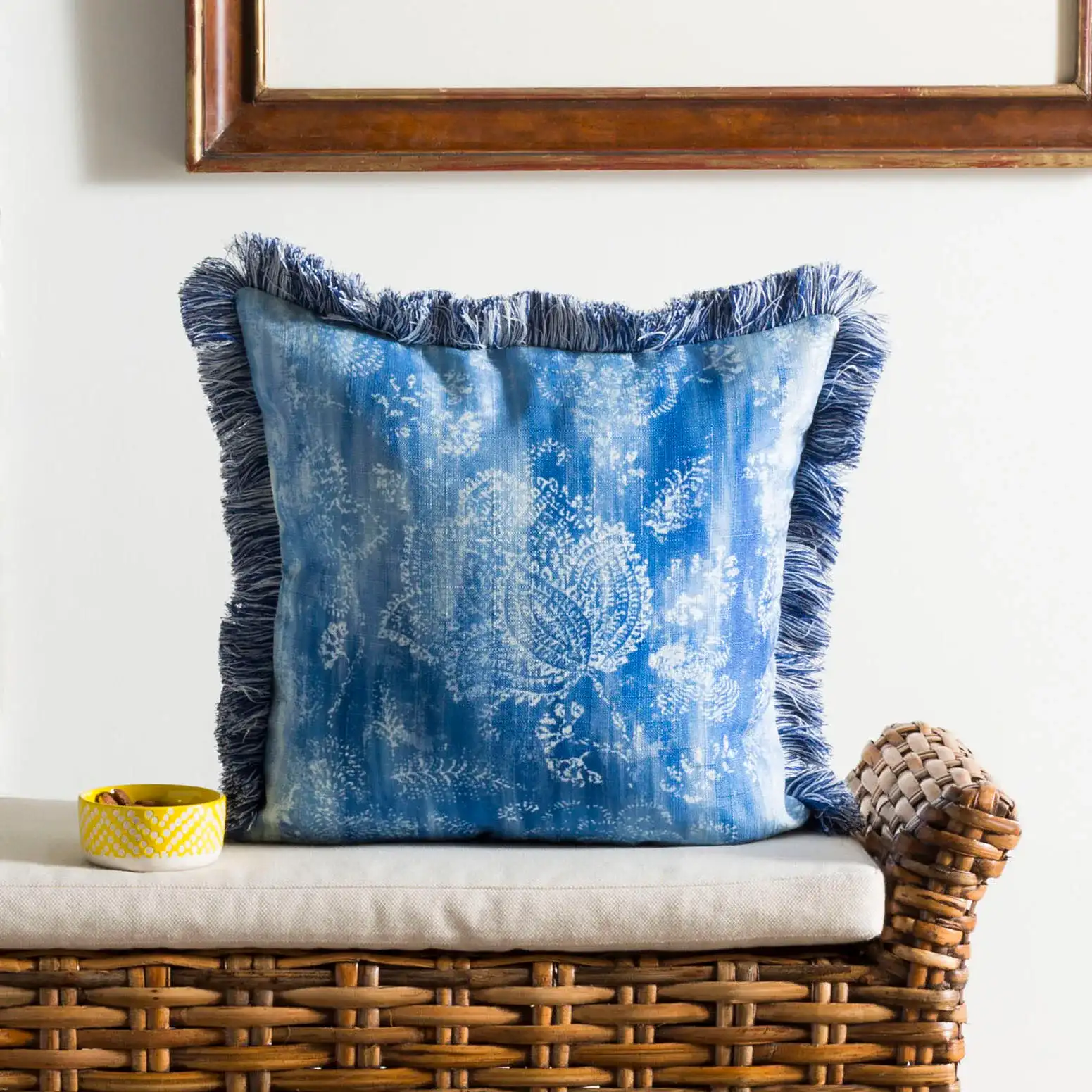 Kayden Pillow in Blue / Cream, detail view
