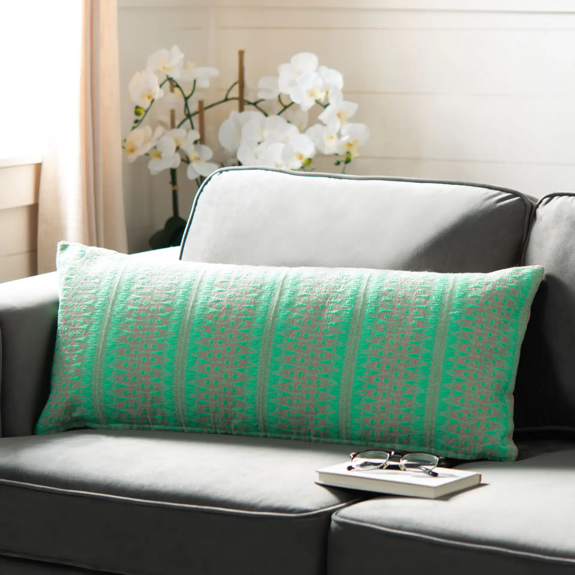 Parvin Pillow in Teal / Beige, detail view