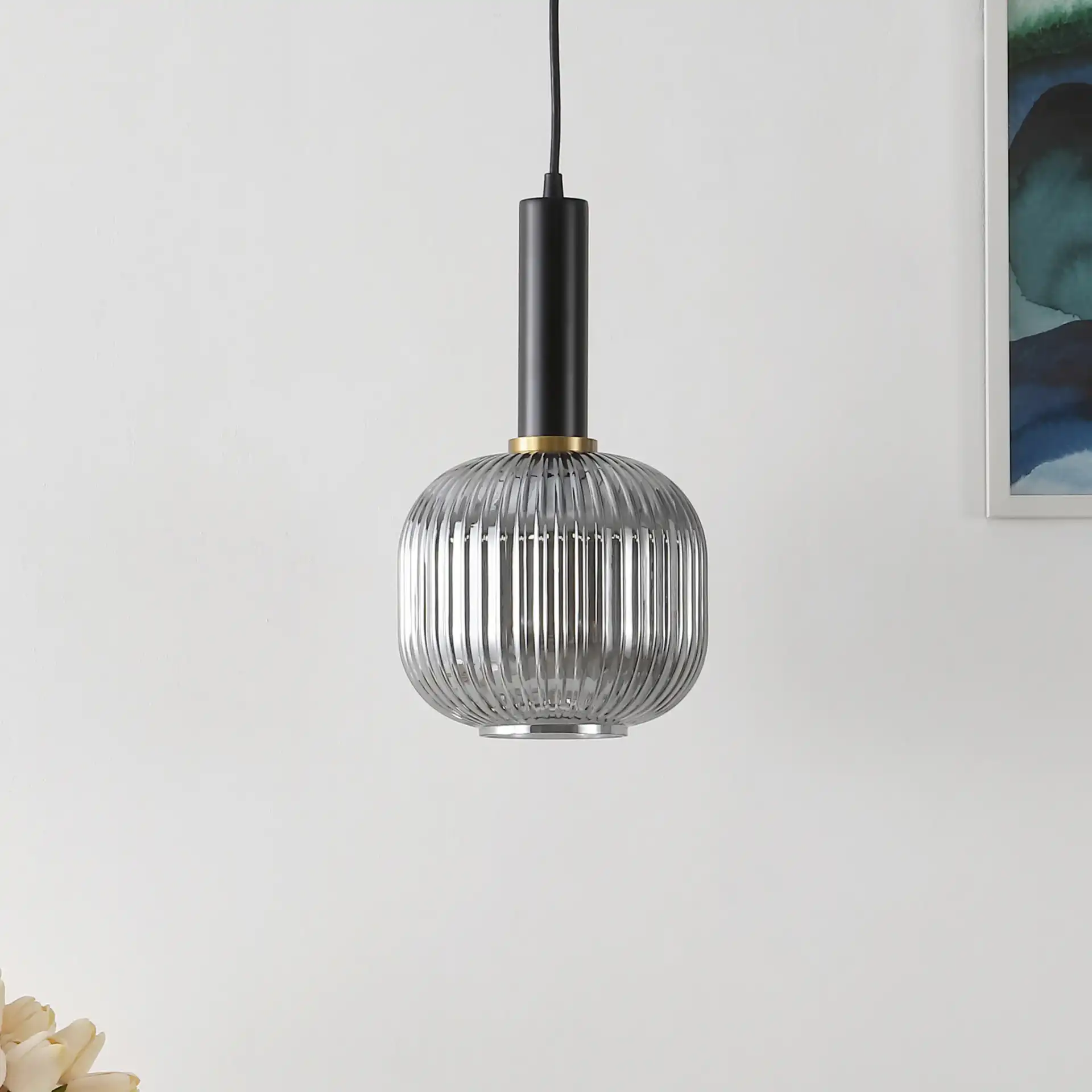 Rynner Pendant in Smoke Gray / Black, detail view