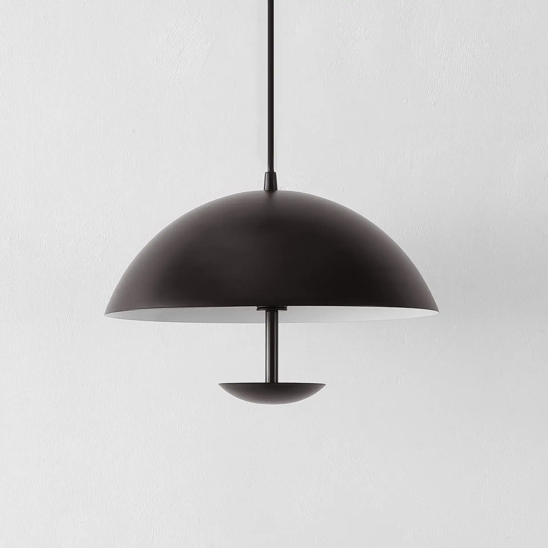 Lybrin Pendant in Black, detail view
