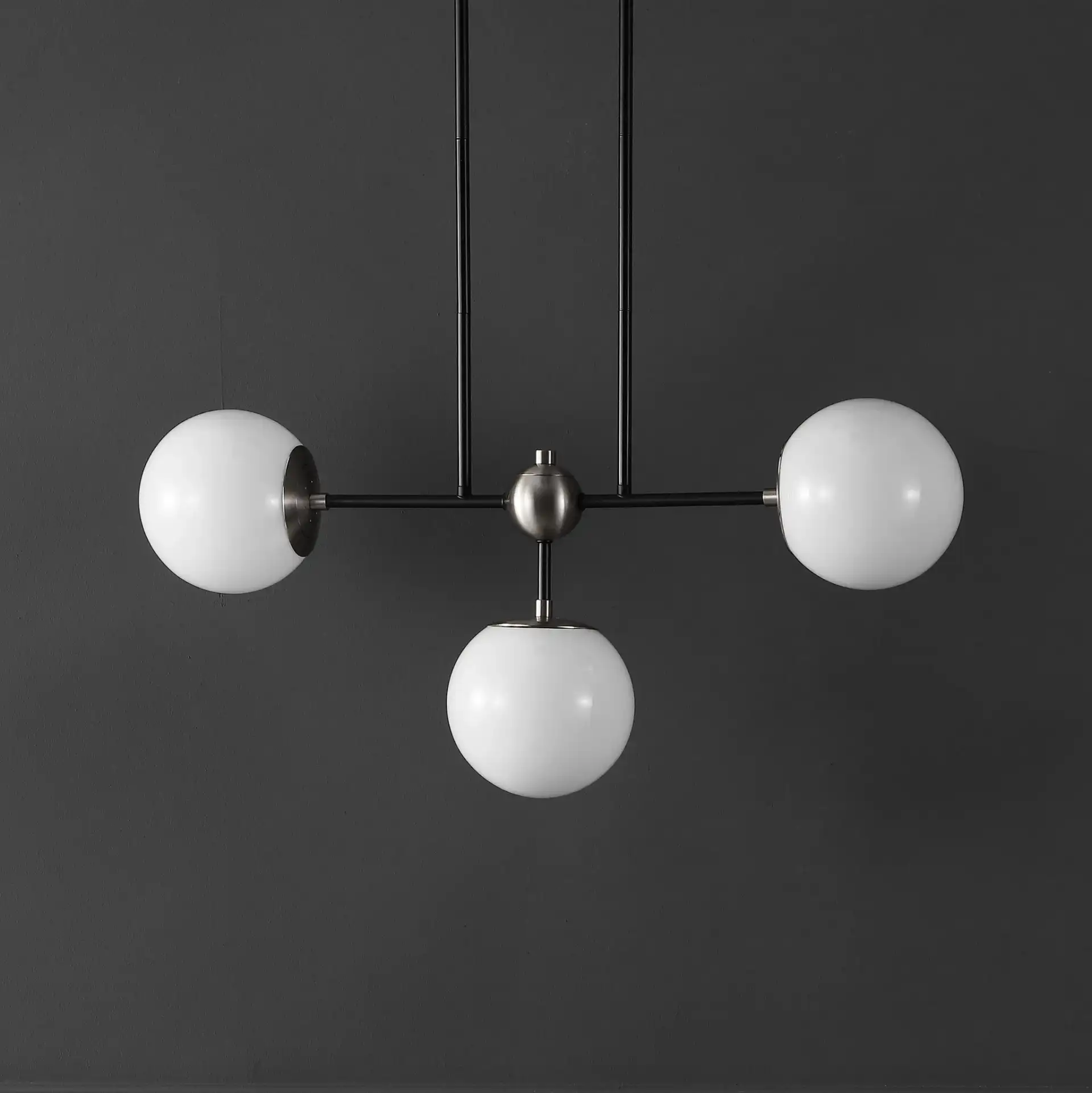Collier Three-Light Pendant in Black / Nickel, detail view
