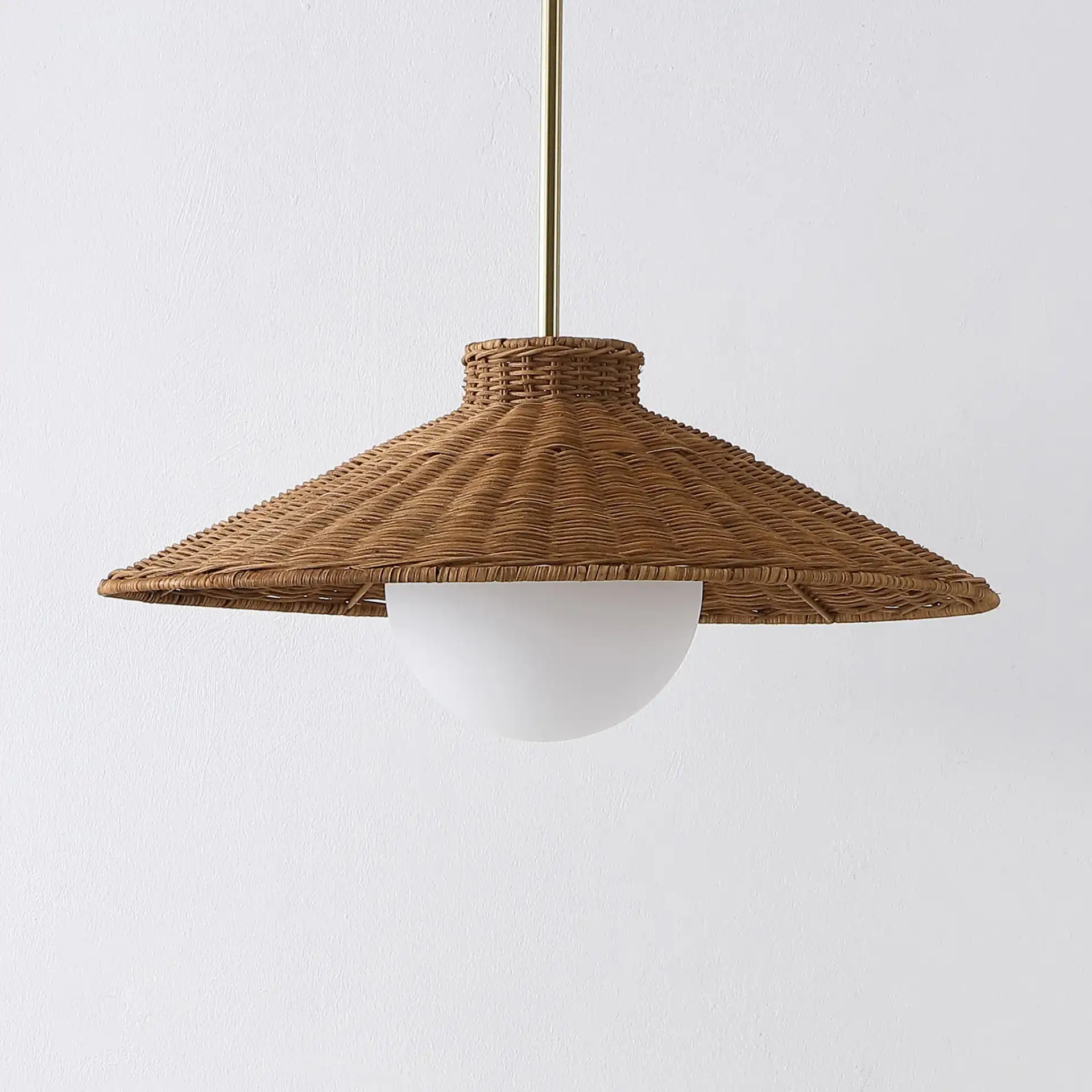 Kalena Pendant in Natural / Brass, detail view